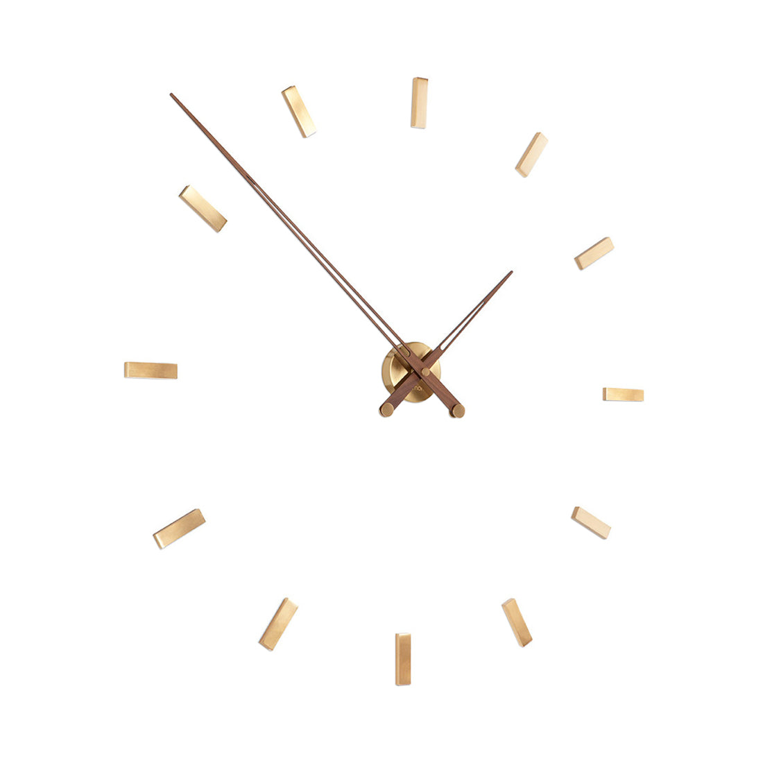 Tacón Wall Clock: 39.4