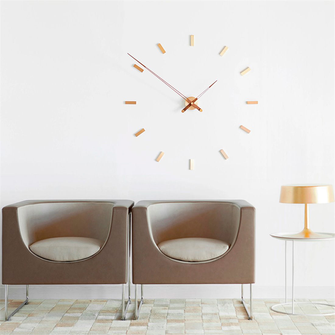 Tacón Wall Clock