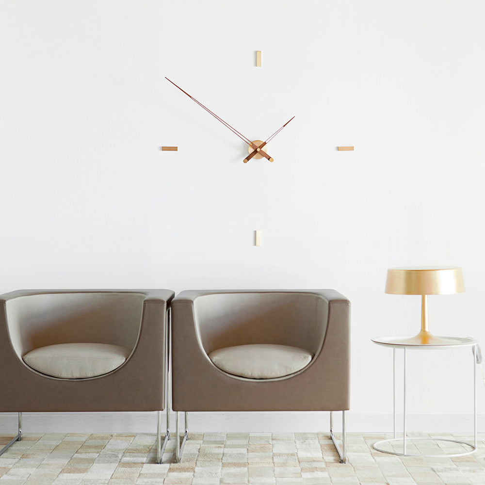 Tacón Wall Clock