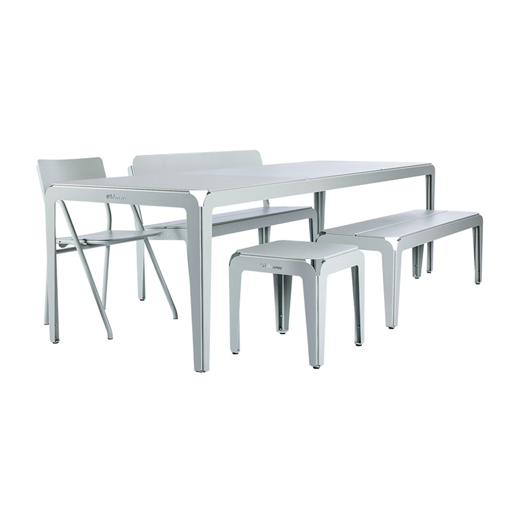 Bended Table: Outdoor