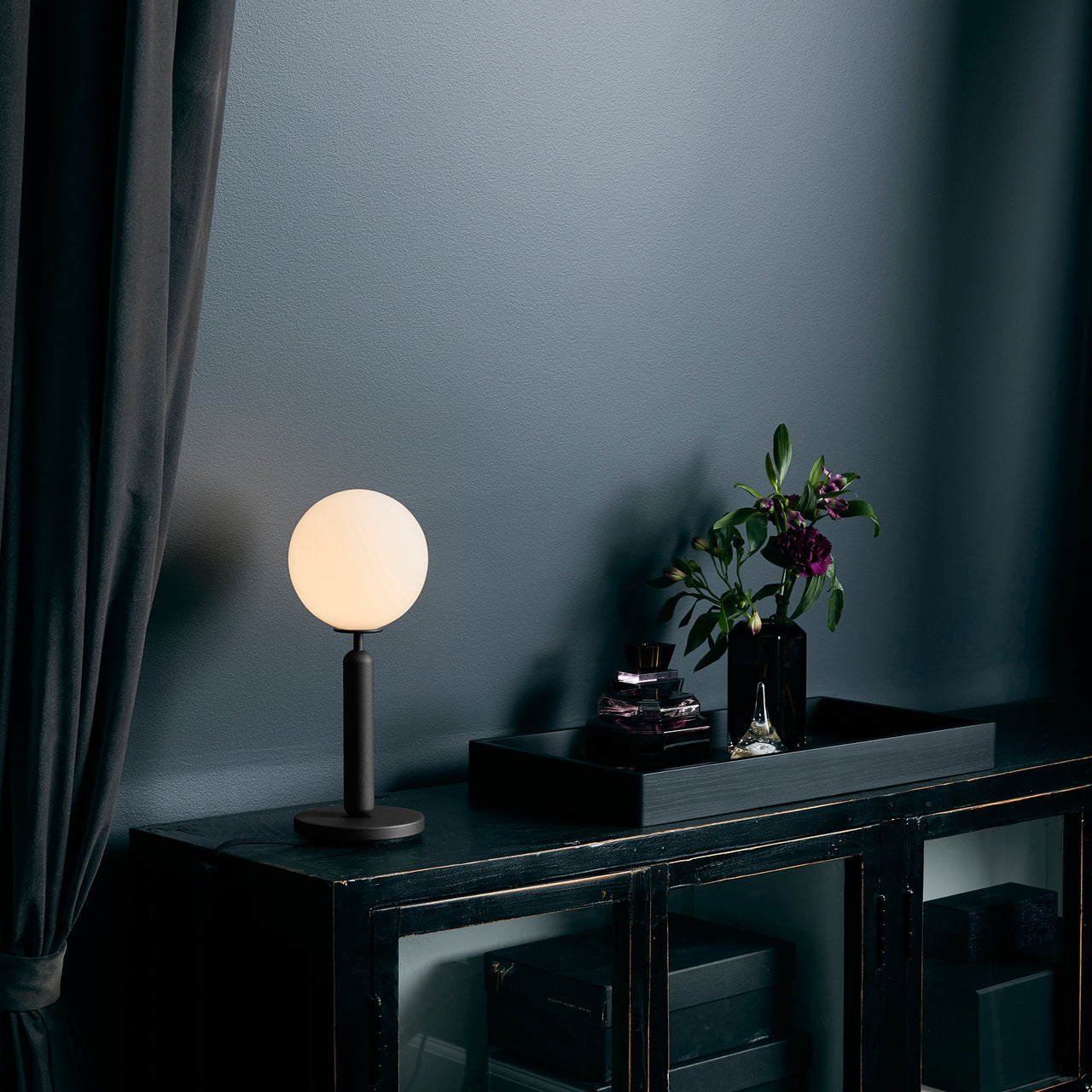 Miira Table Lamp