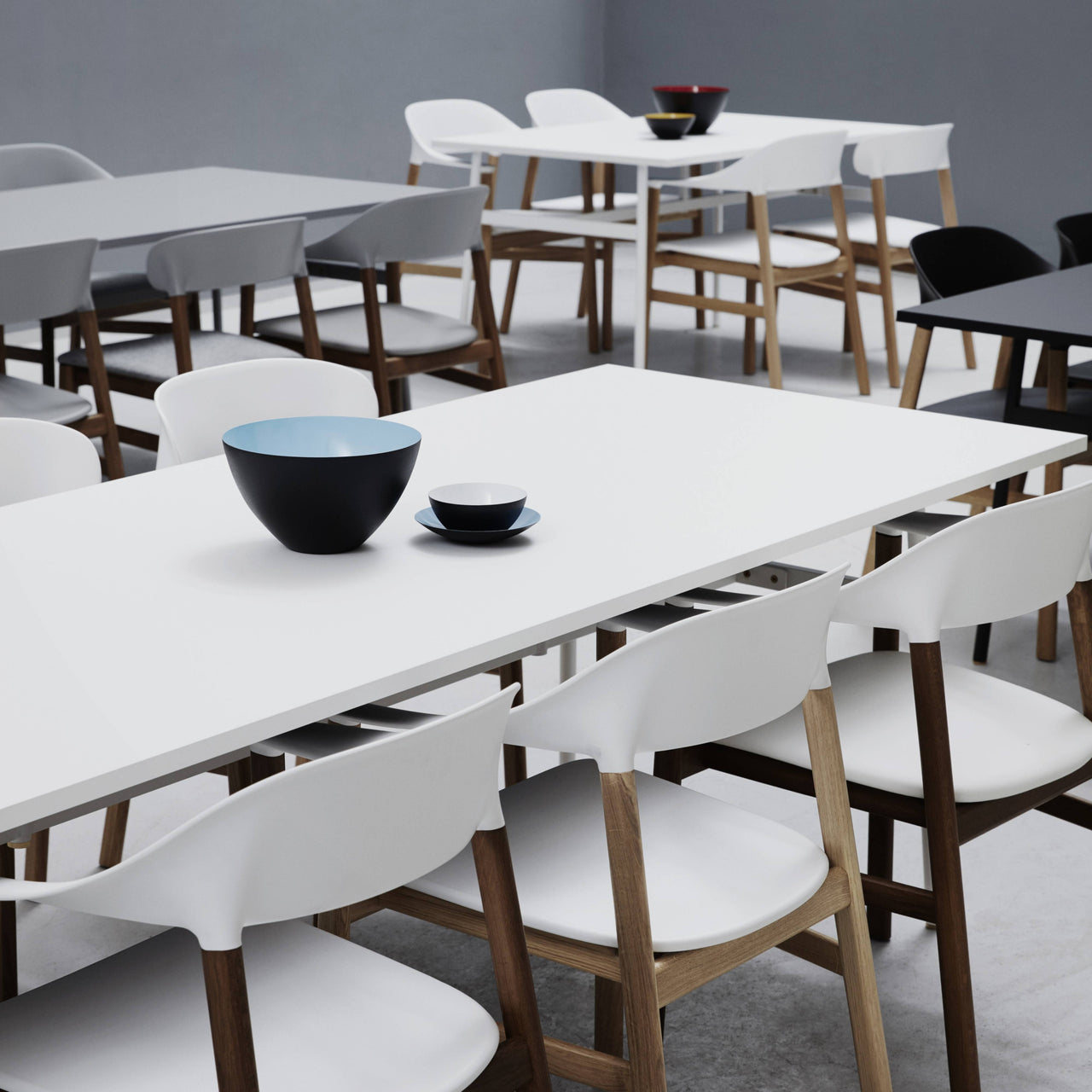 Union Bar Table