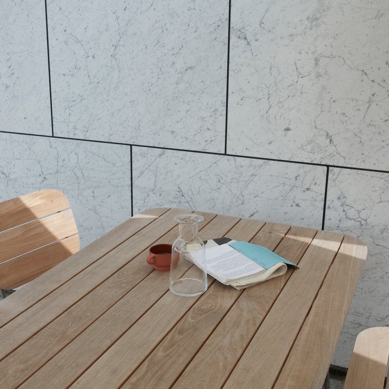 Lilium Table 160