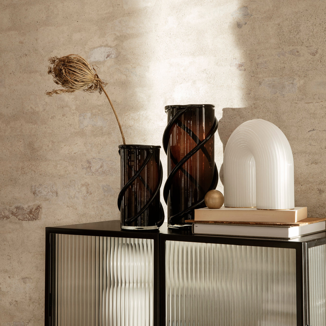 Vuelta Table Lamp