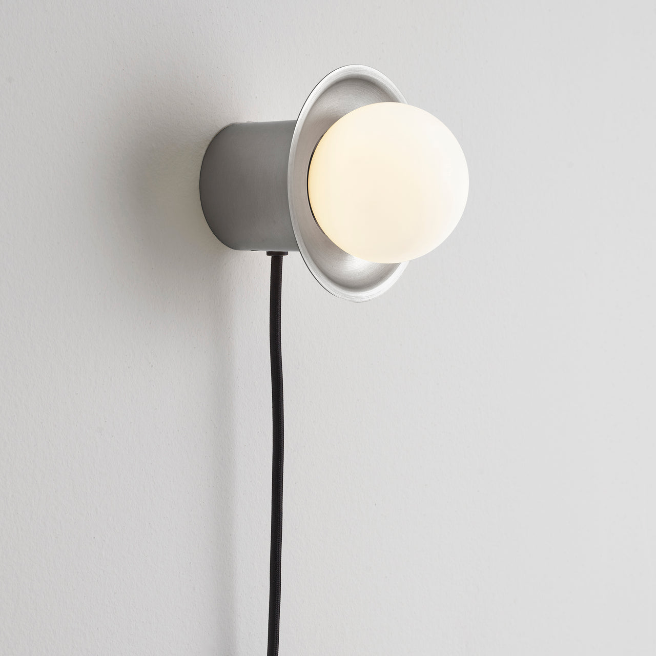 Janed Wall Light with Cable