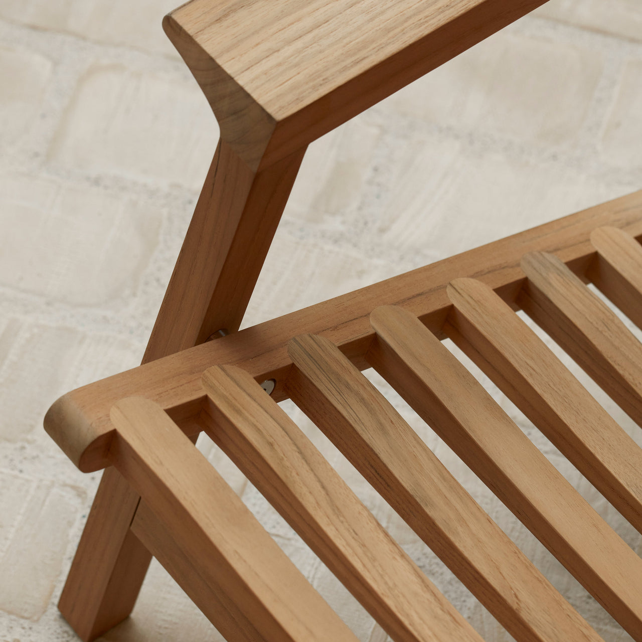 AH603 Outdoor Deck Chair