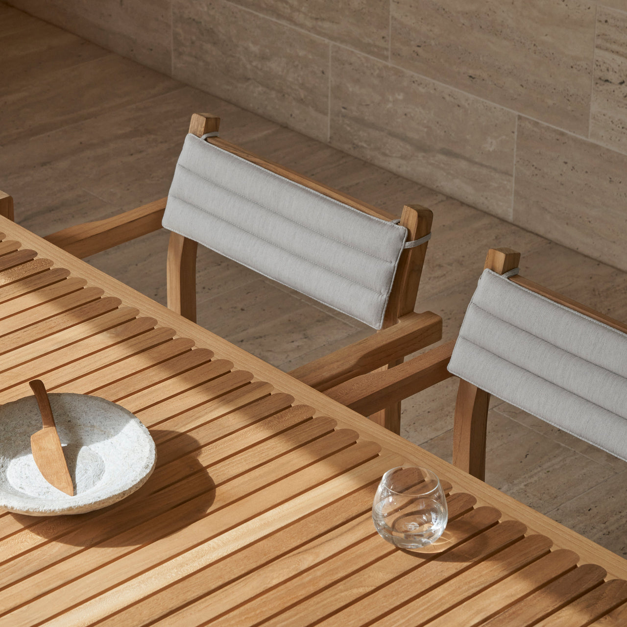AH502 Outdoor Dining Chair with Armrest: Stacking