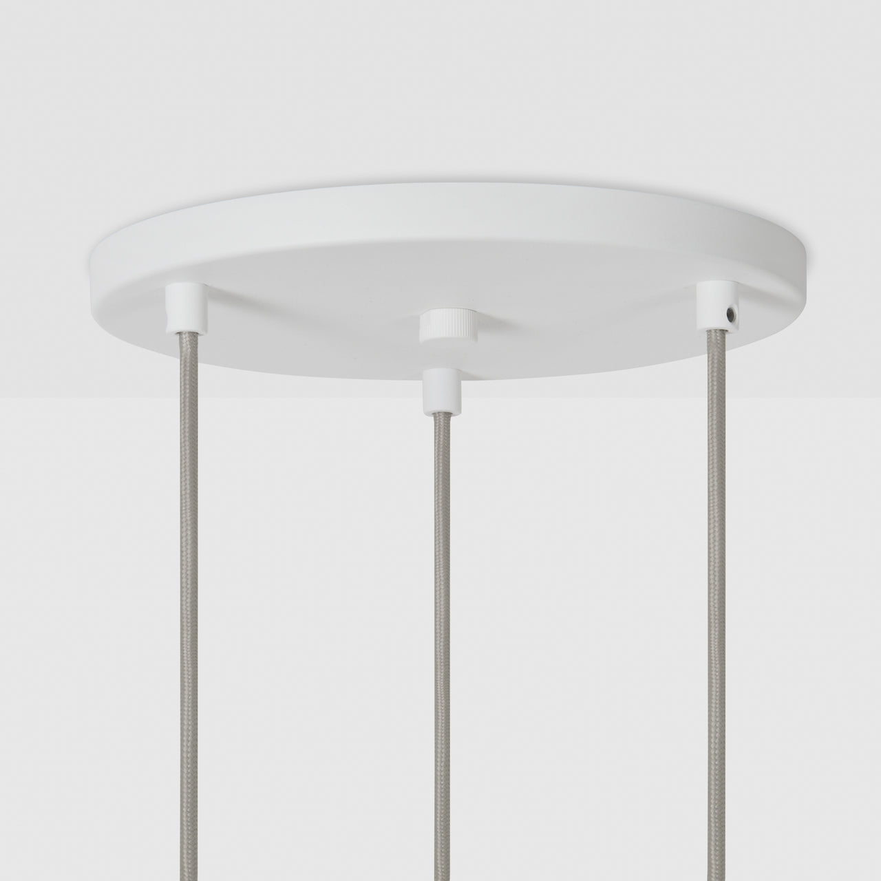 Alumina Triple Pendant with Sphere V Bulb