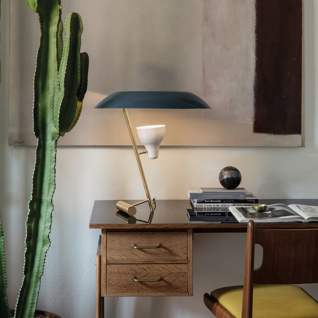 Model 548 Table Lamp