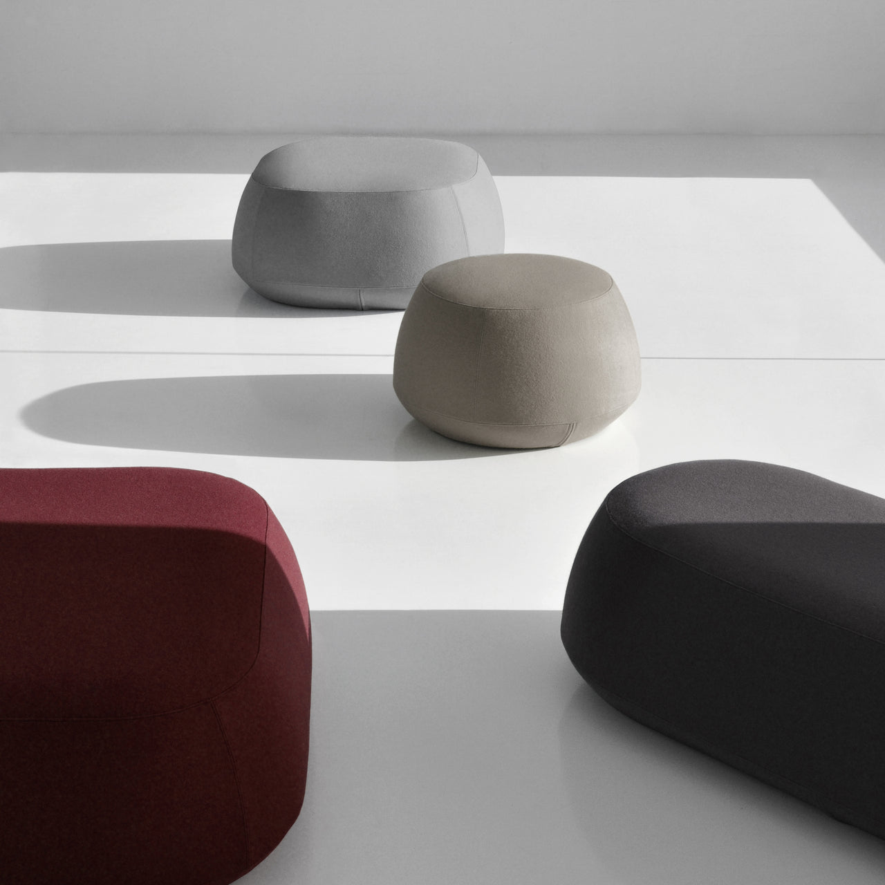 Ile Square Pouf