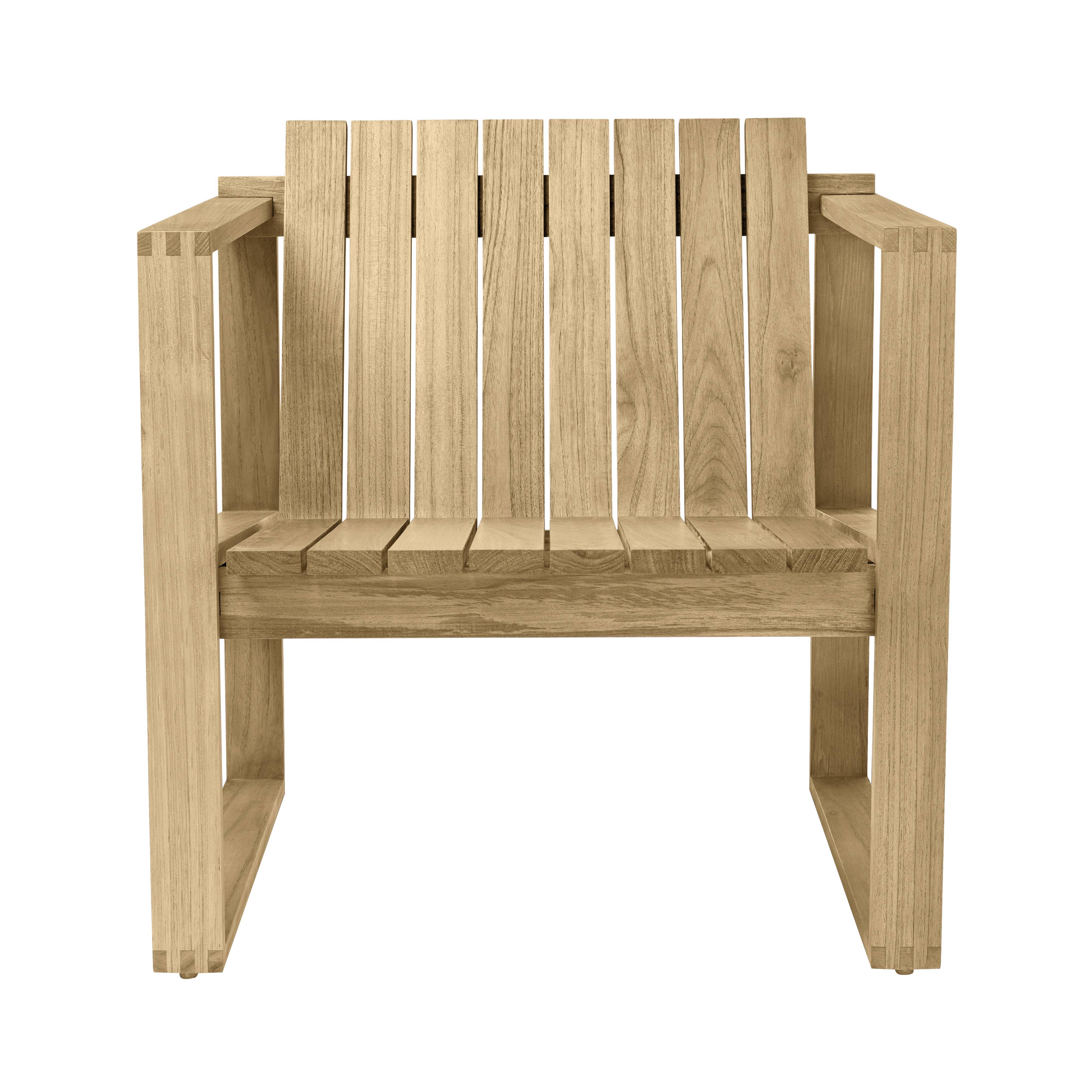 BK11 Outdoor Lounge Chair: Without Cushion