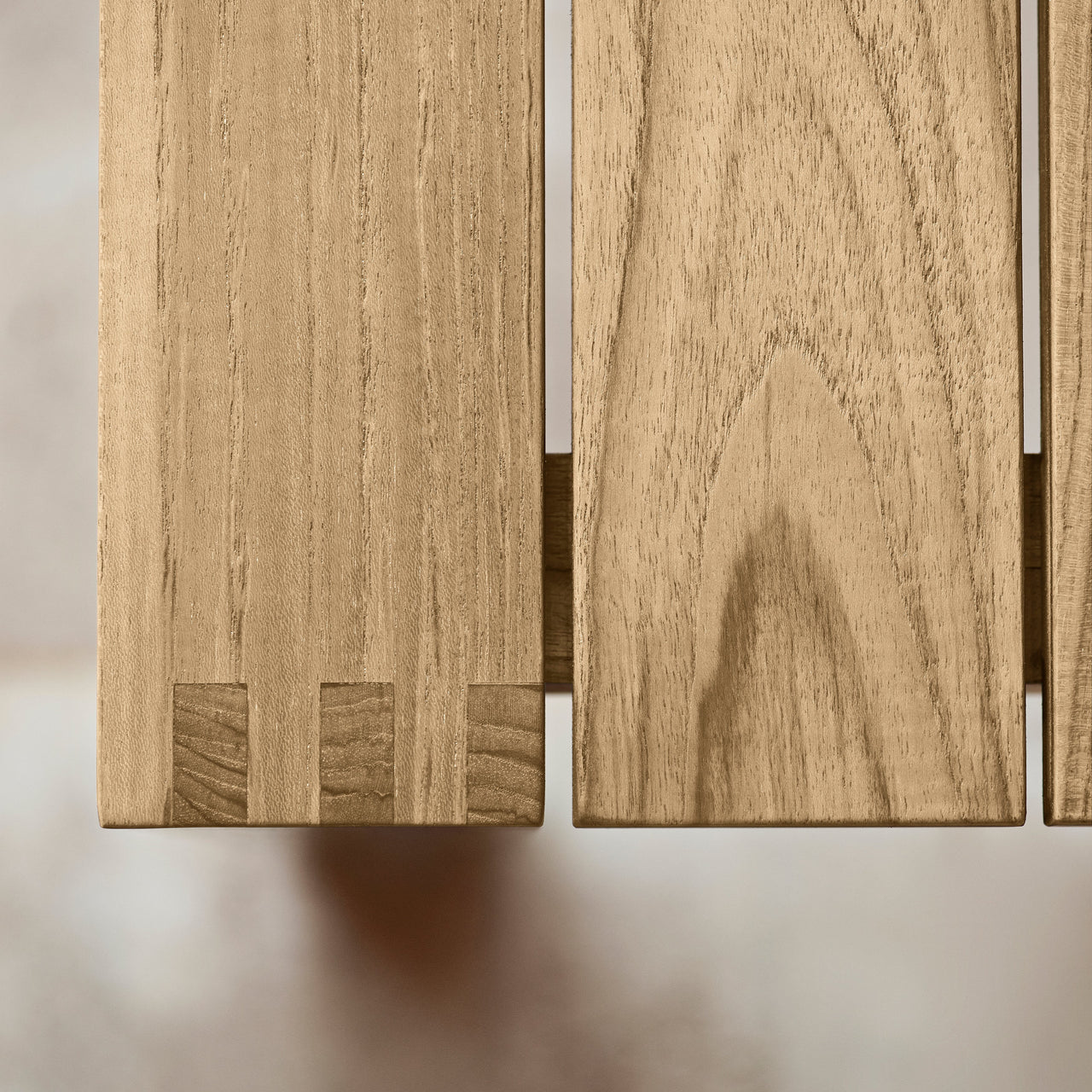 BK15 Dining Table