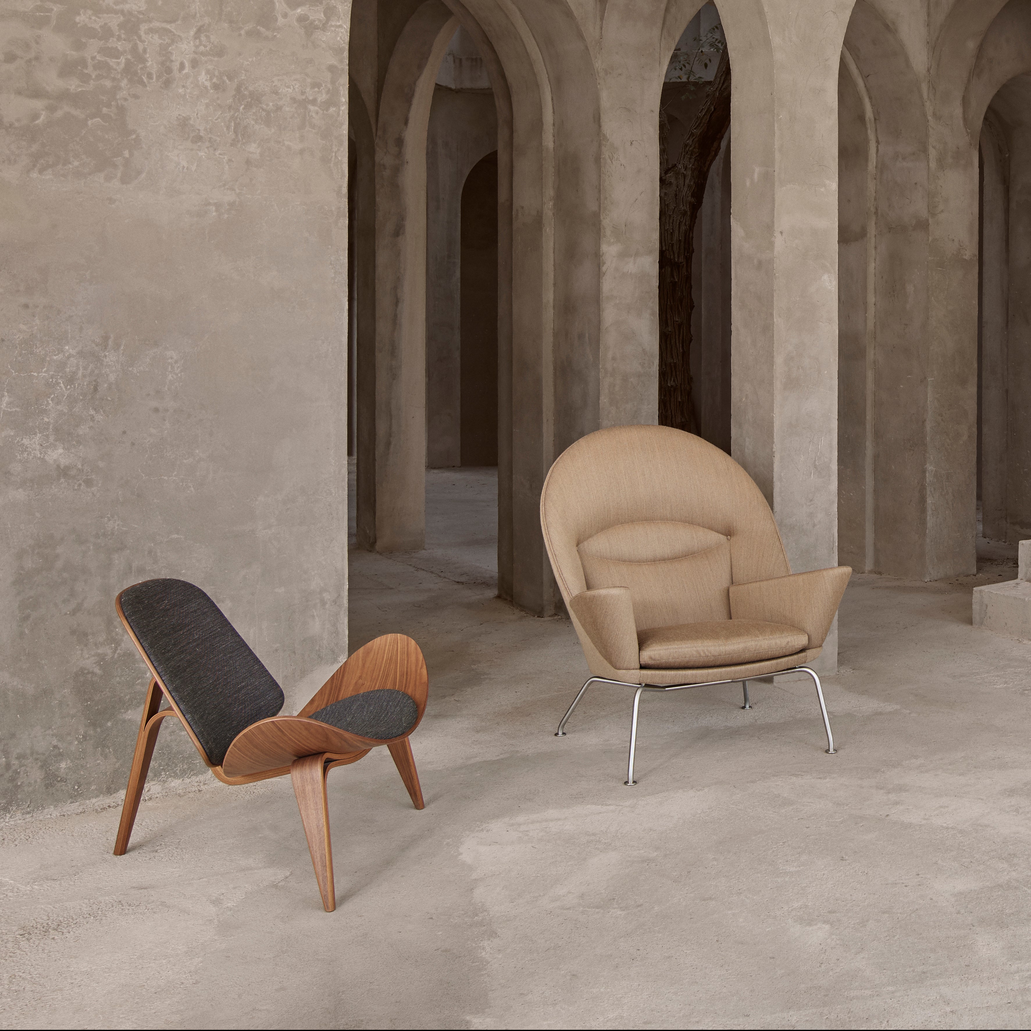 CH07 Shell Lounge Chair: Oak