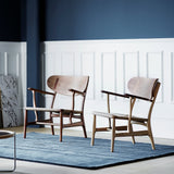 CH22 Lounge Chair