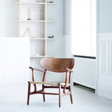 CH22 Lounge Chair