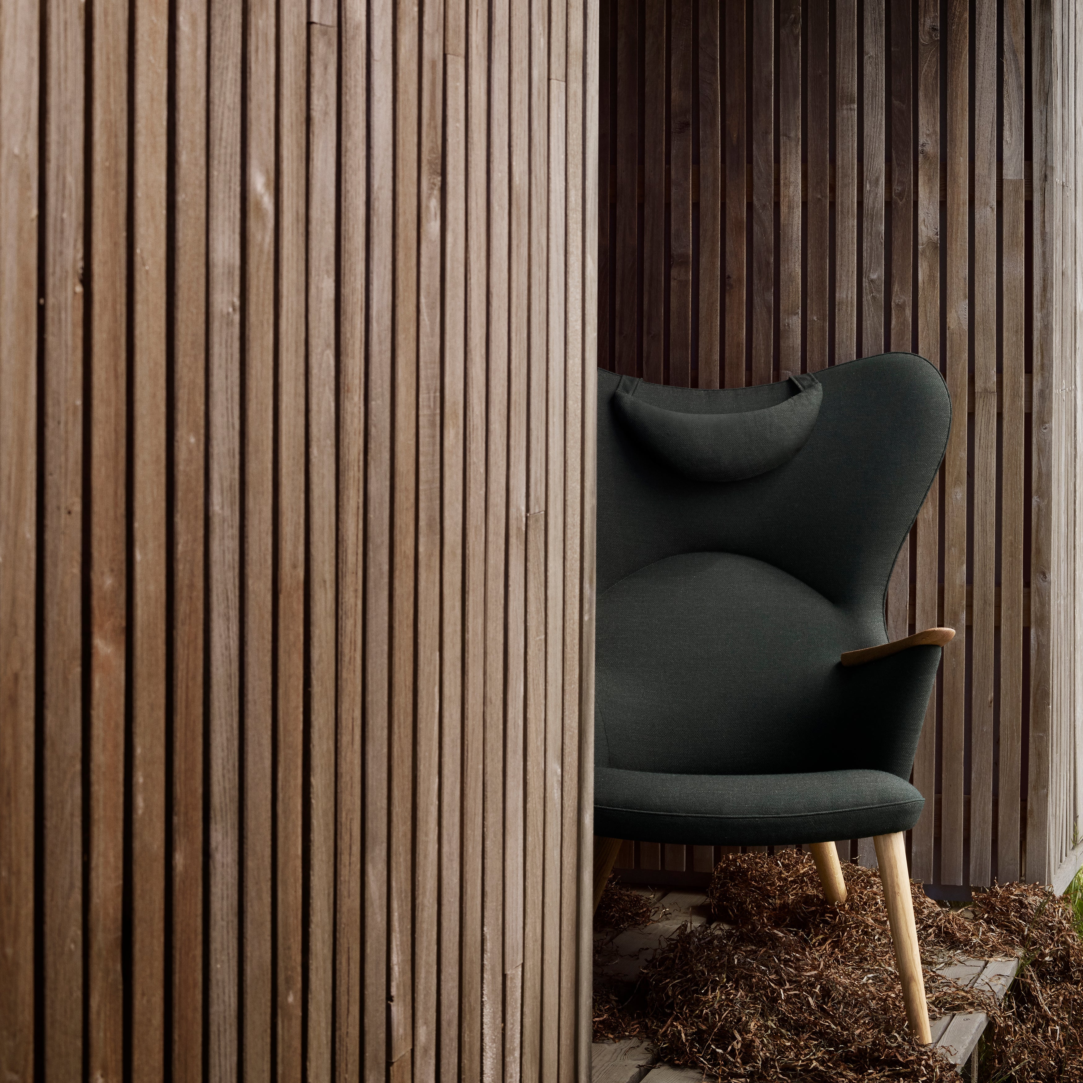 CH78 Mama Bear Lounge Chair