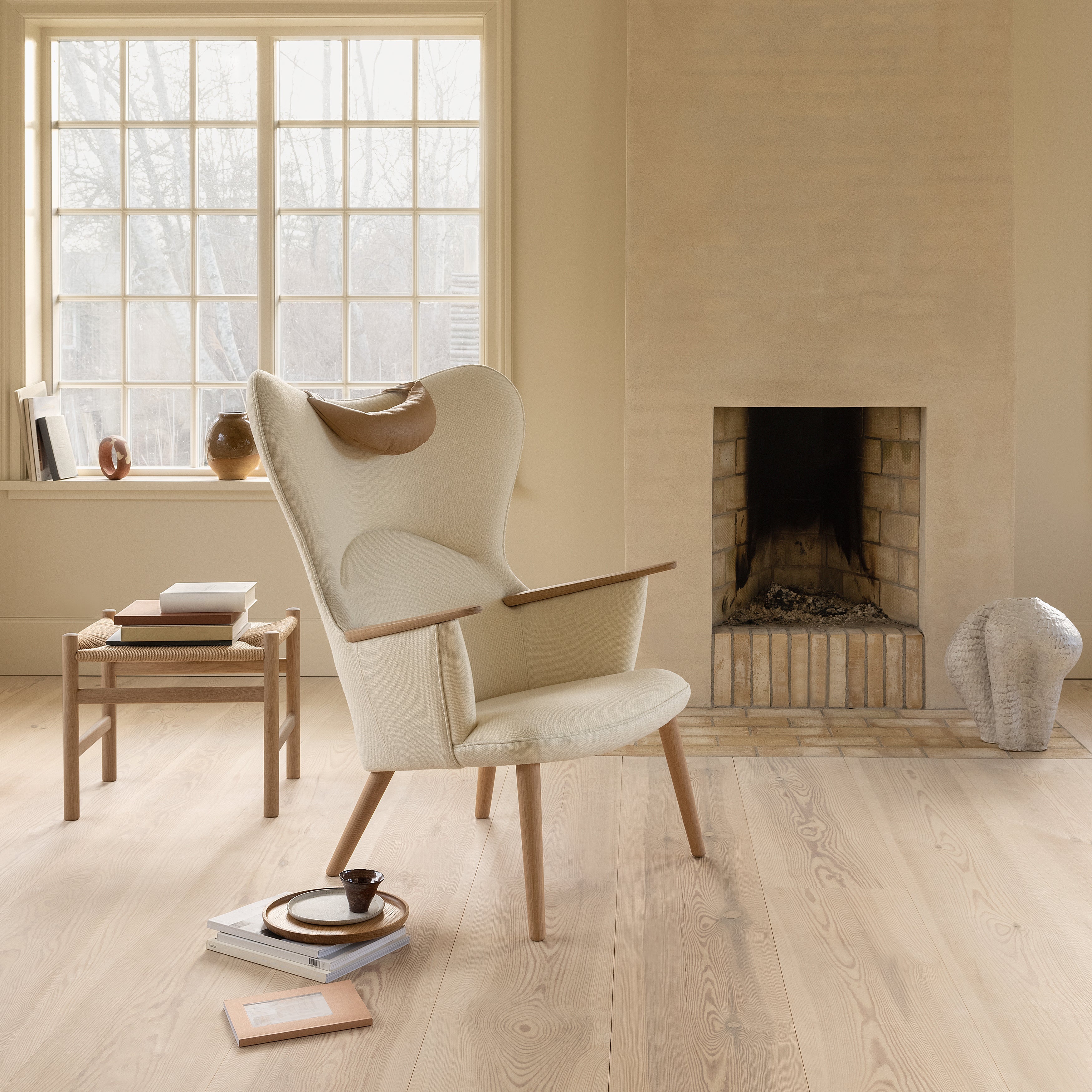 CH78 Mama Bear Lounge Chair