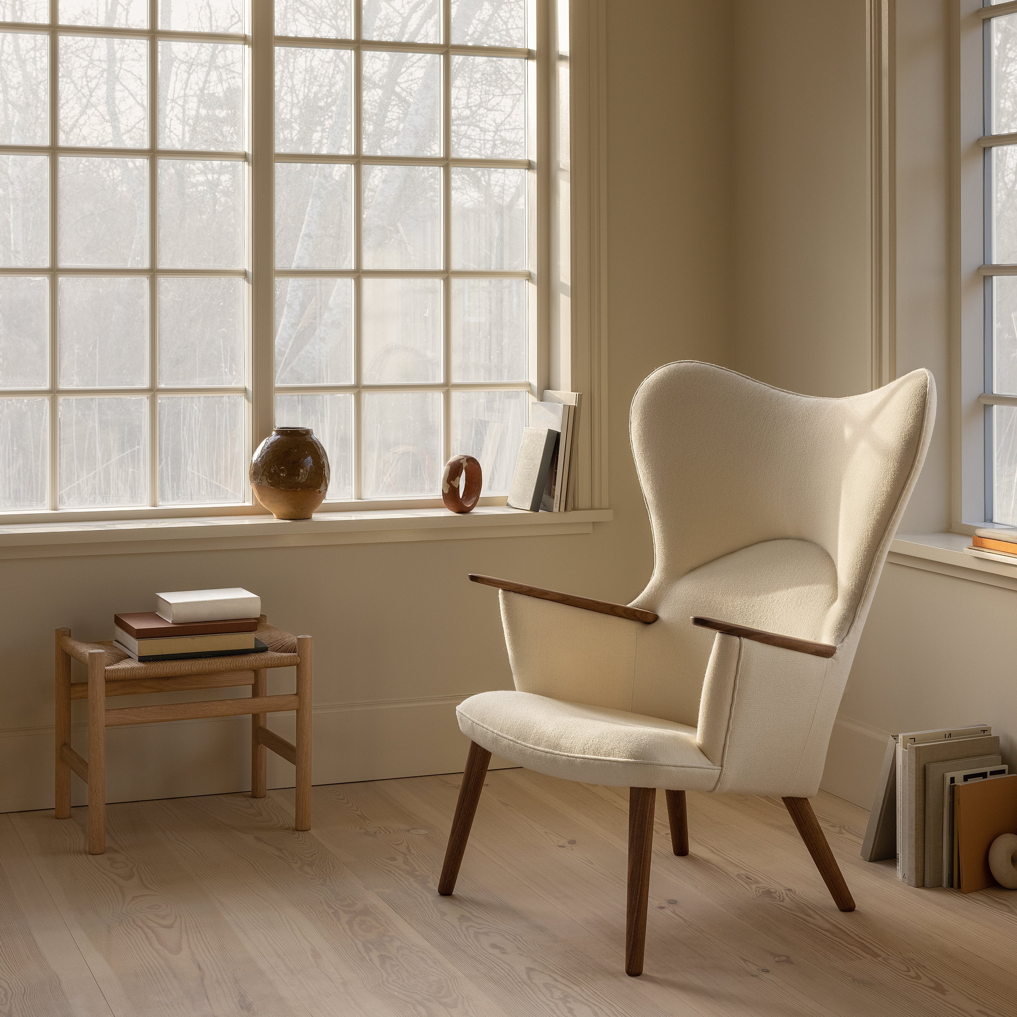 CH78 Mama Bear Lounge Chair