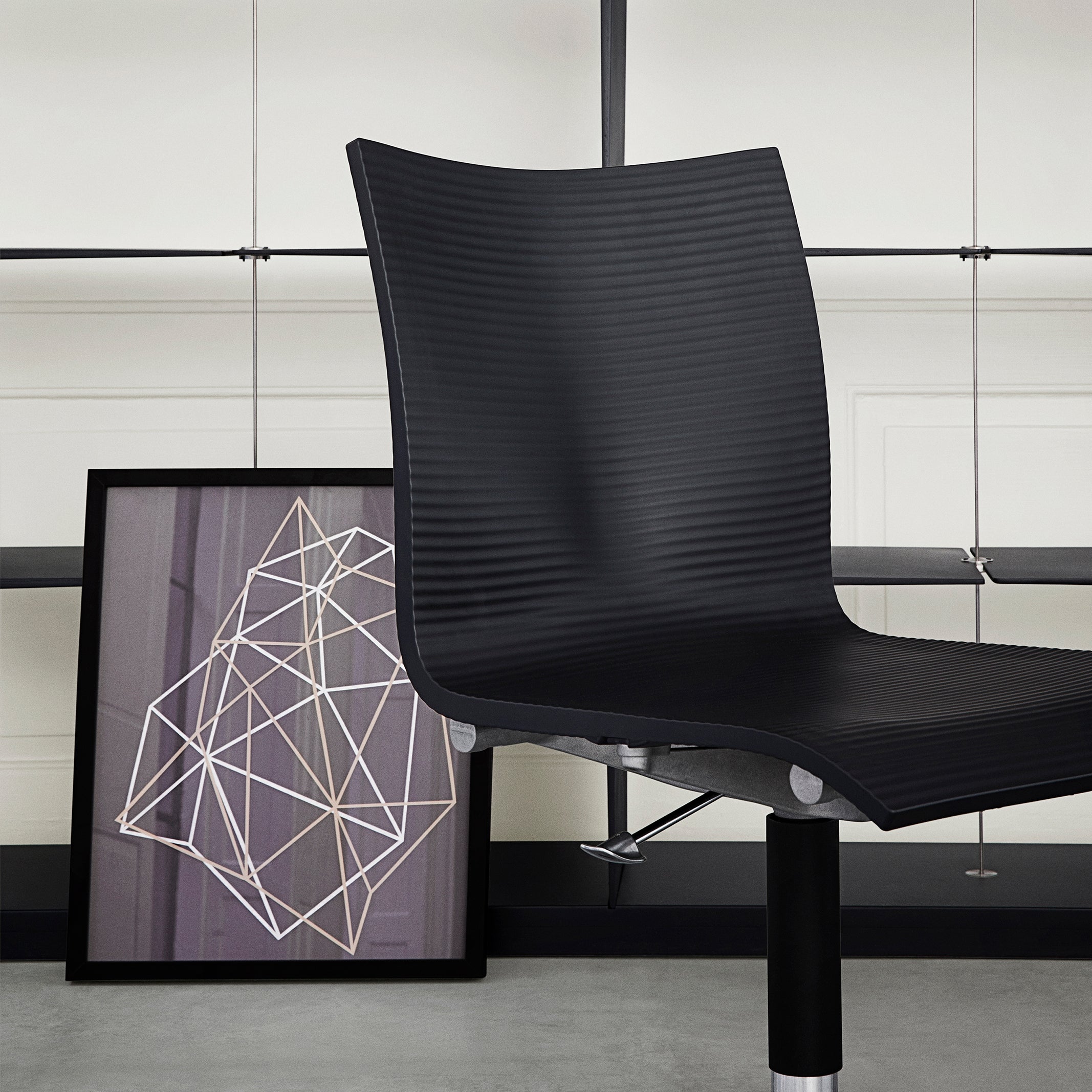 Chairik XL 134 Chair: 5-Star Swivel Base