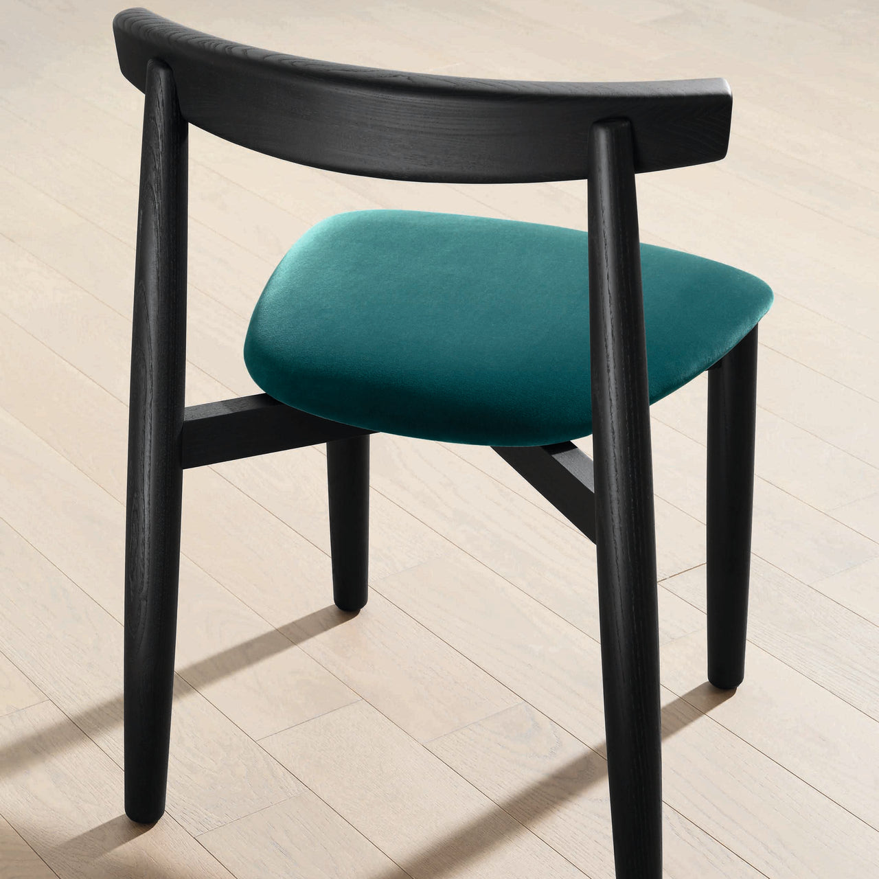 Claretta Stacking Bold Chair