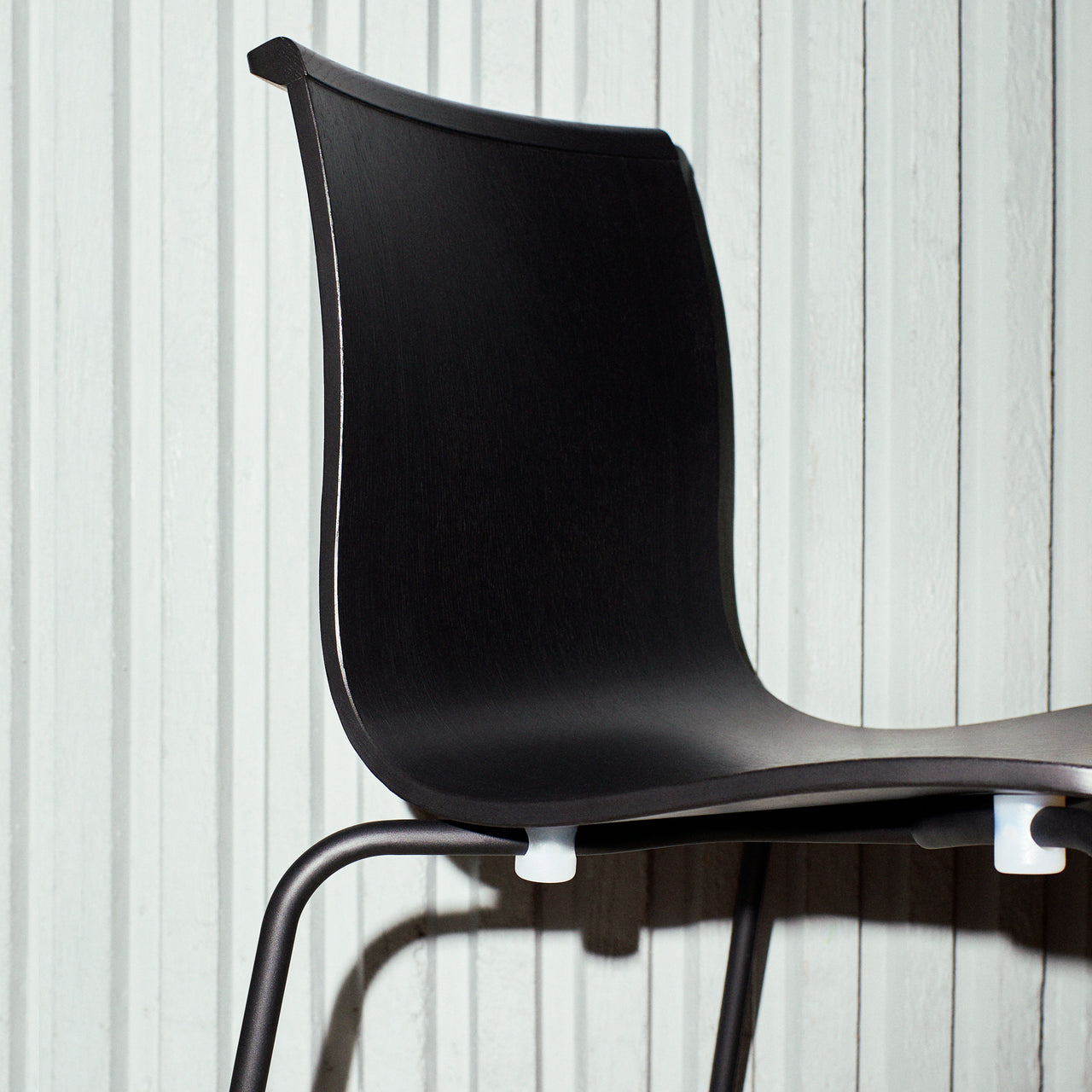 Serif Stacking Chair: Tube Legs