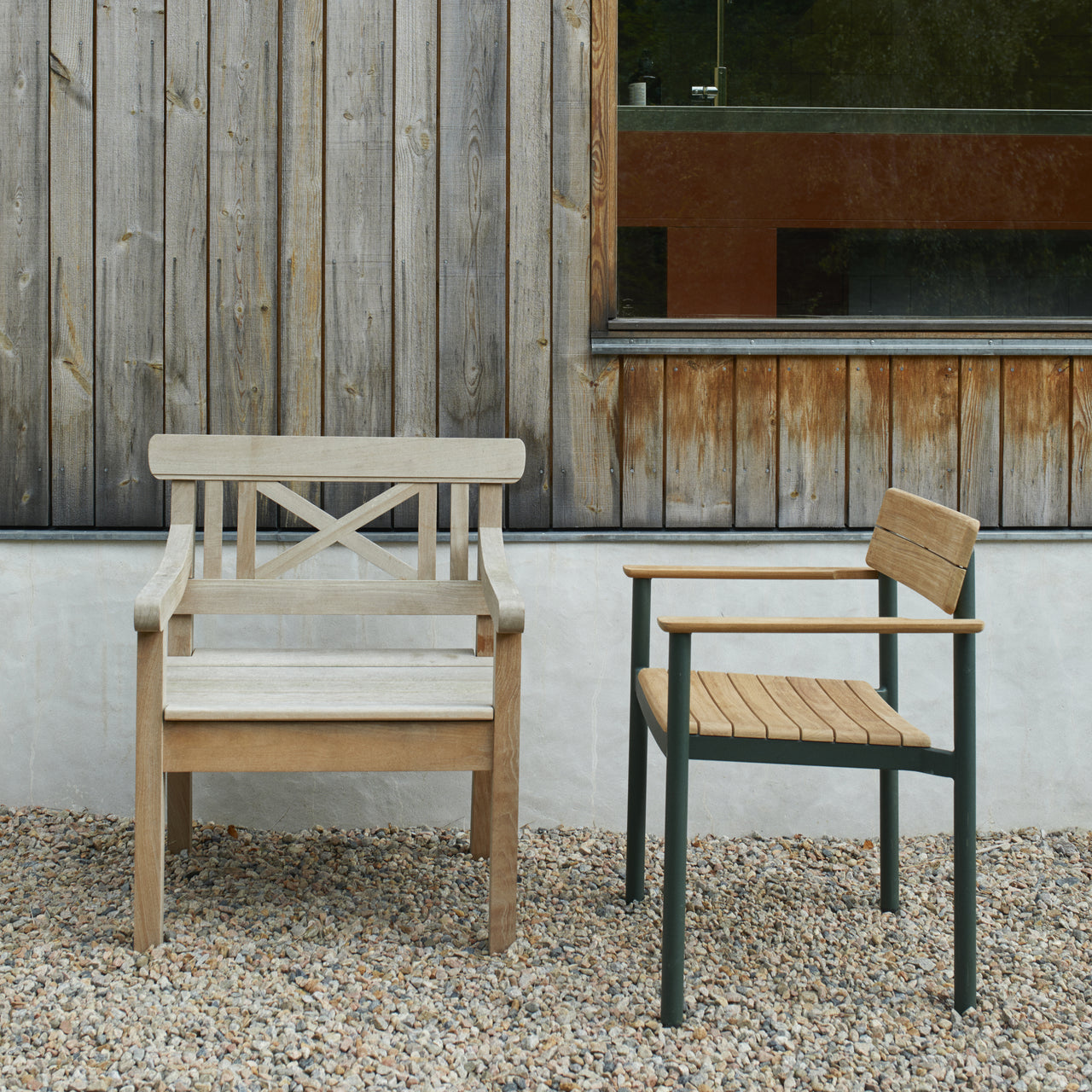 Pelagus Armchair: Stacking