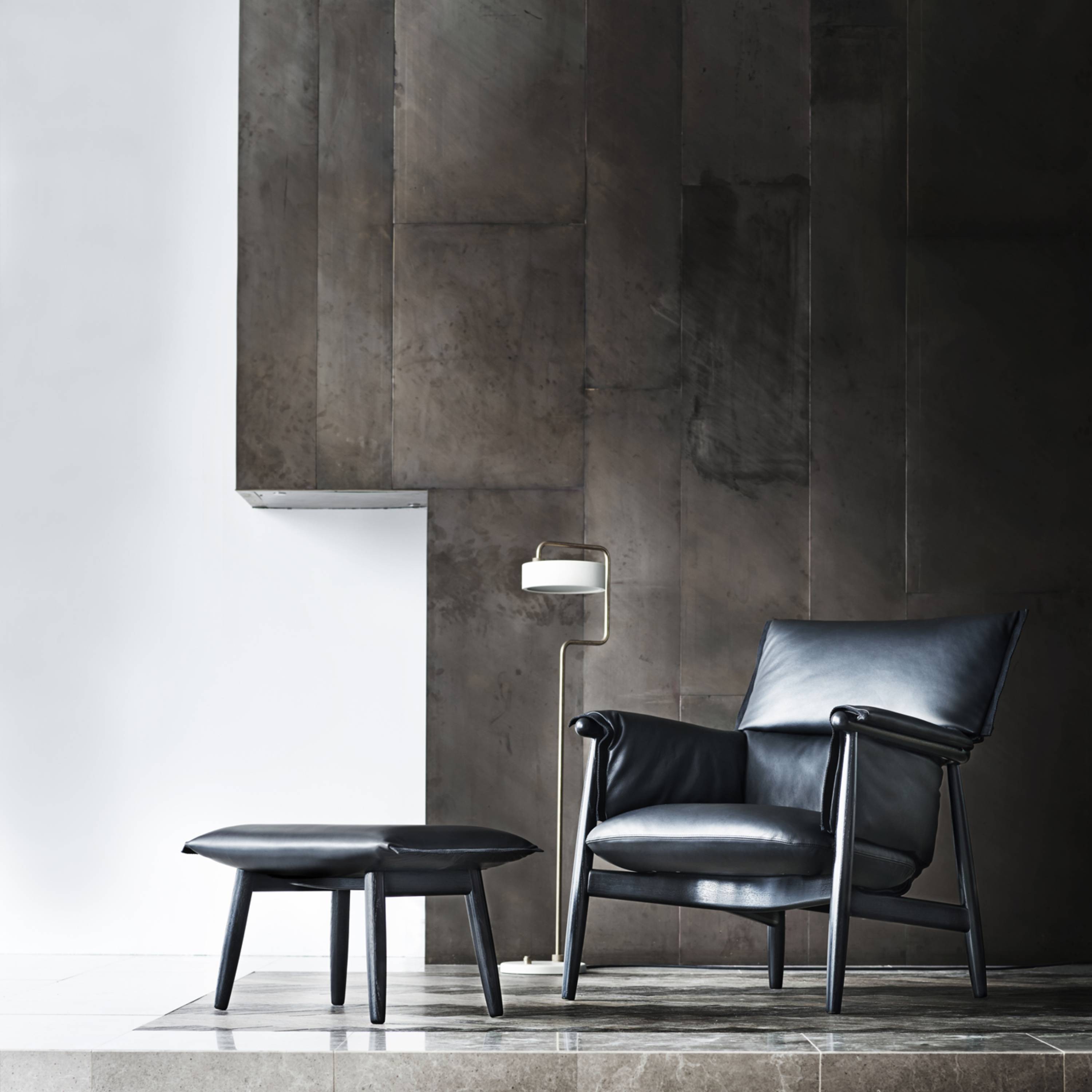 E015 Embrace Lounge Chair: Black Edging Strip