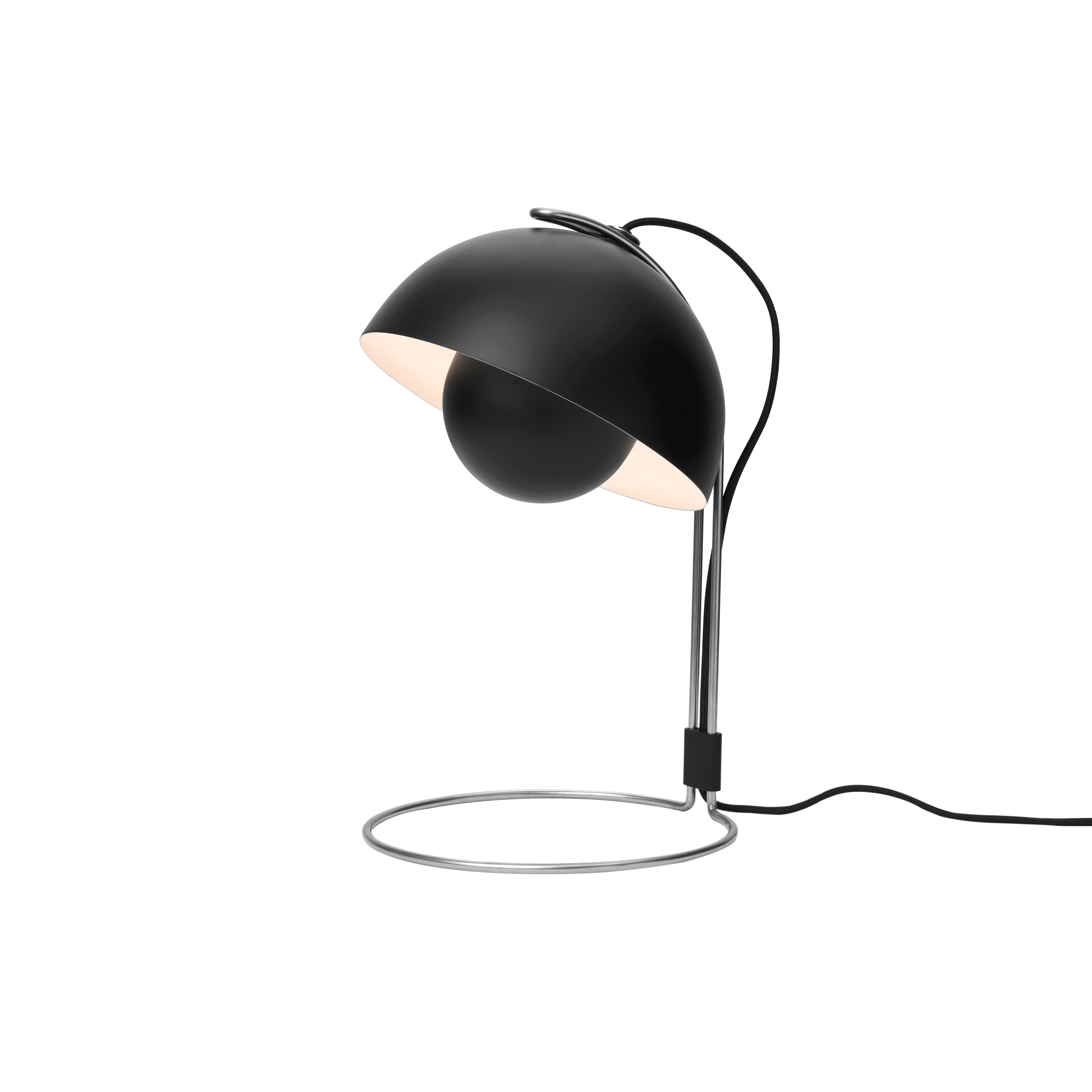 FlowerPot VP4 Table Lamp: Matte Black + Black