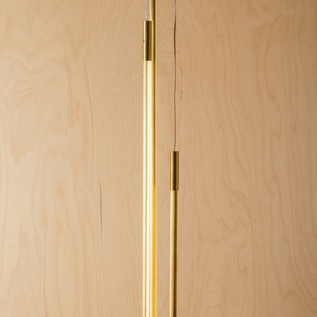 Thin Vertical Suspension Light: Small