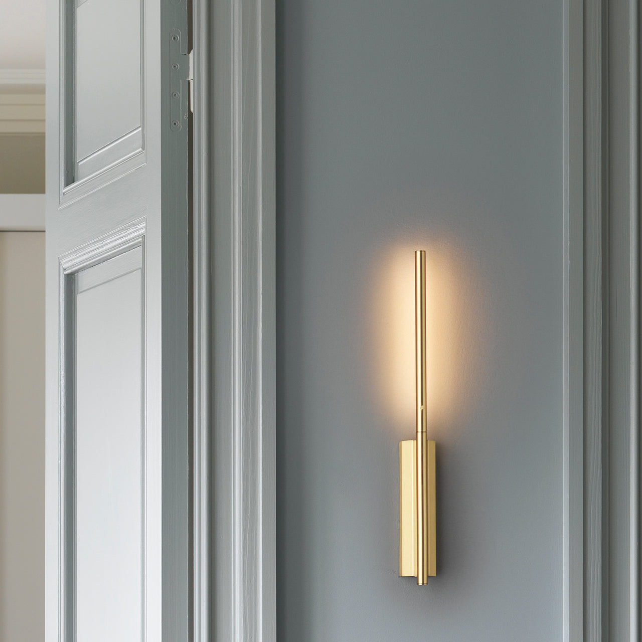 Link Reading Wall Light: Medium