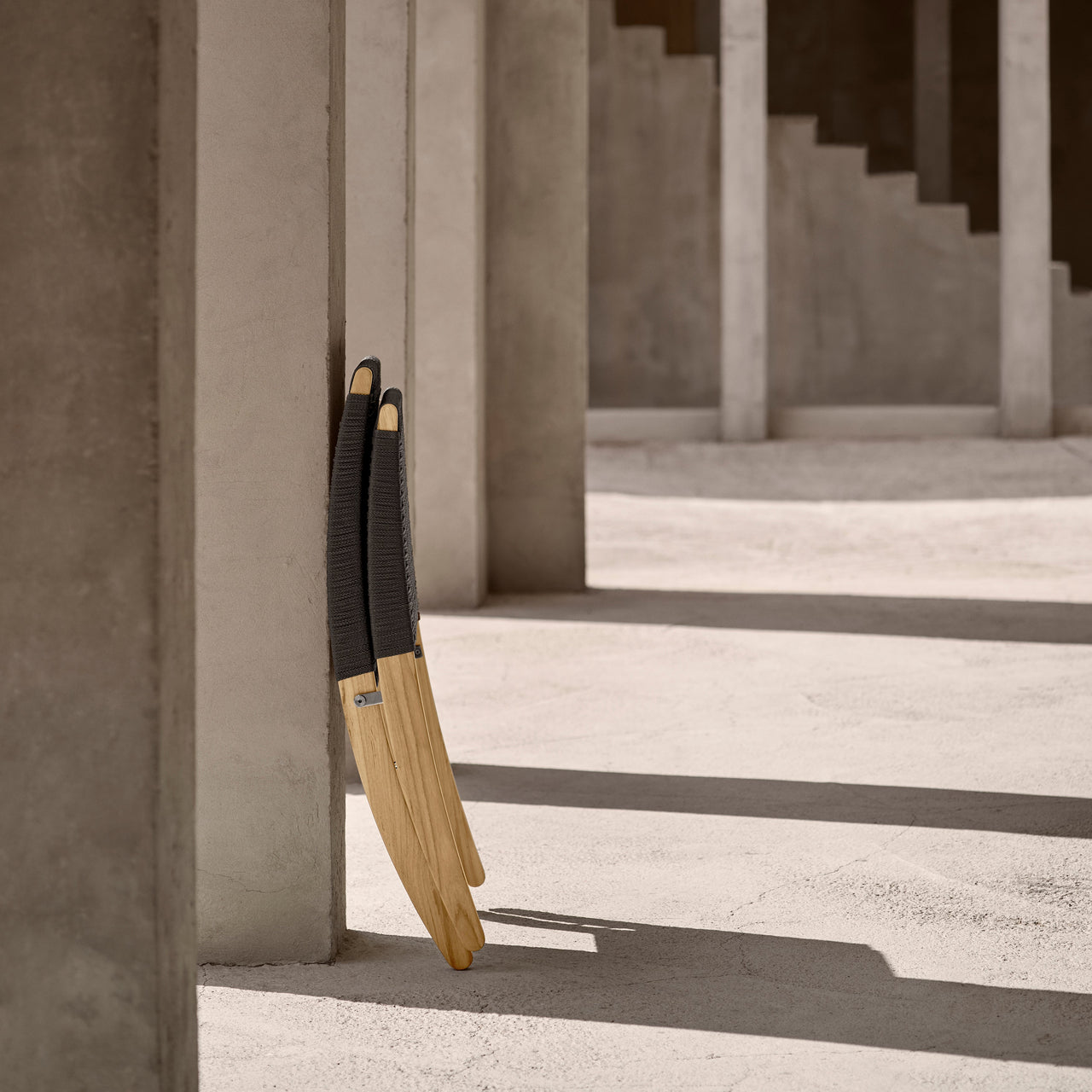 MG501 Outdoor Cuba Chair: Foldable