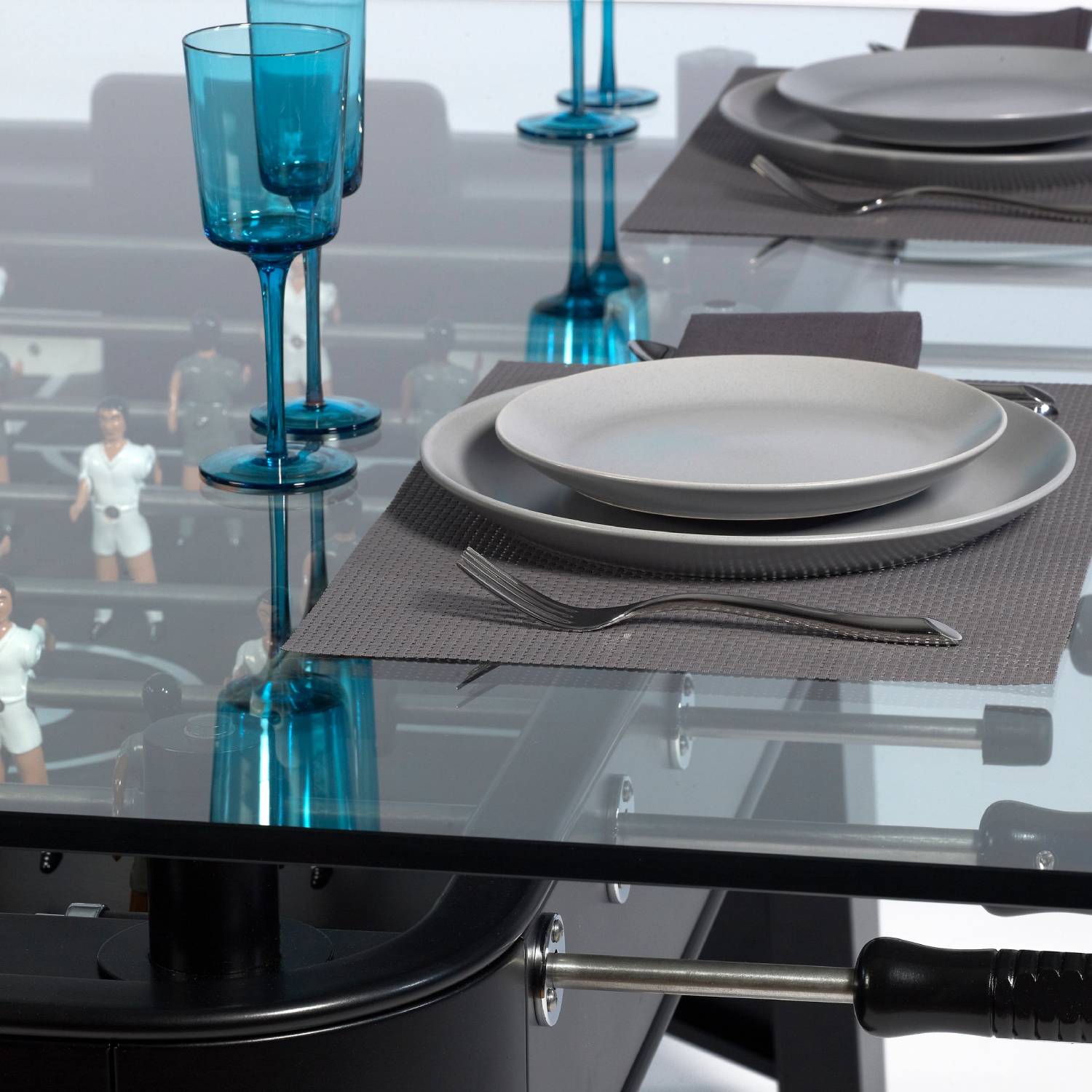 RS Max Dining Table