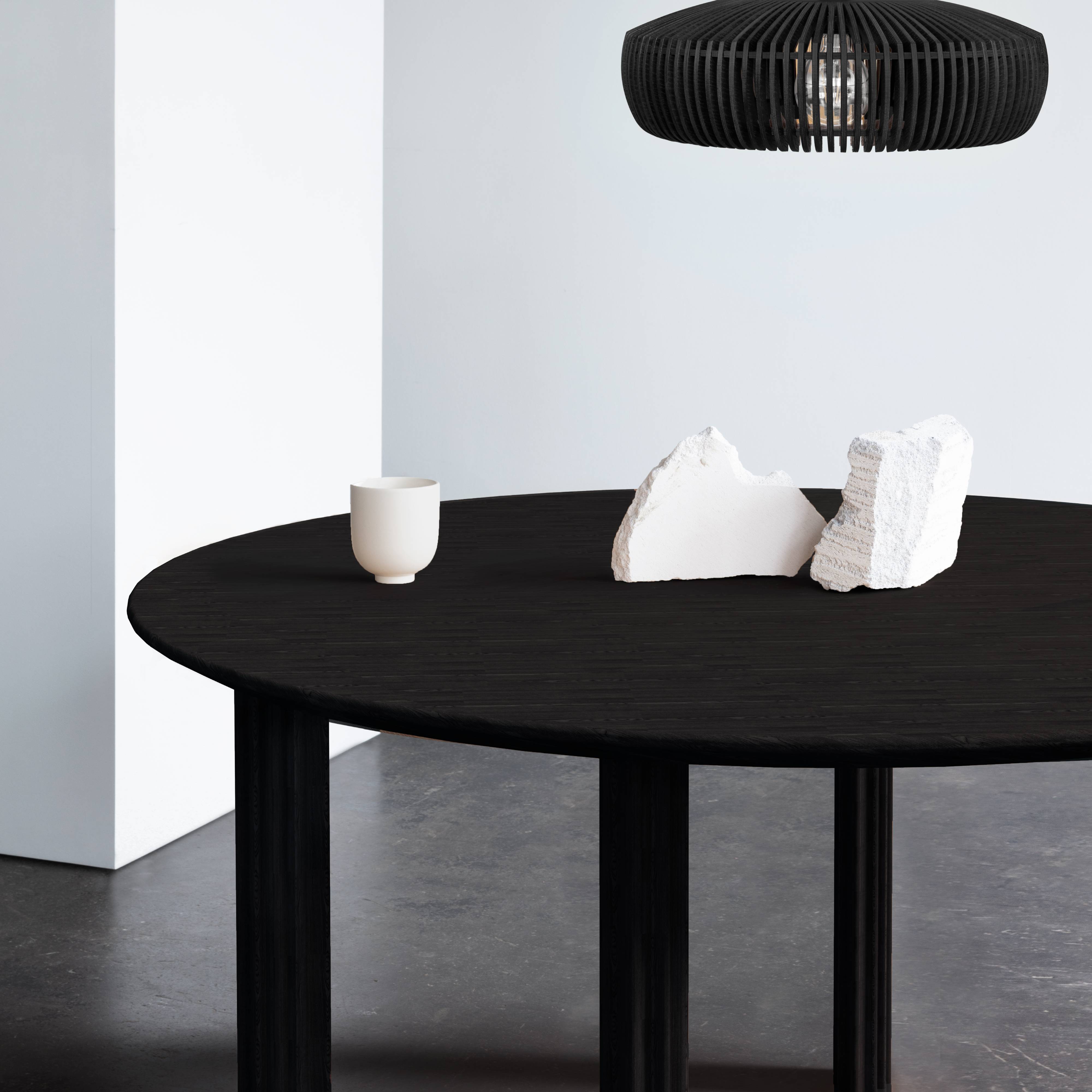 Comfort Circle Dining Table