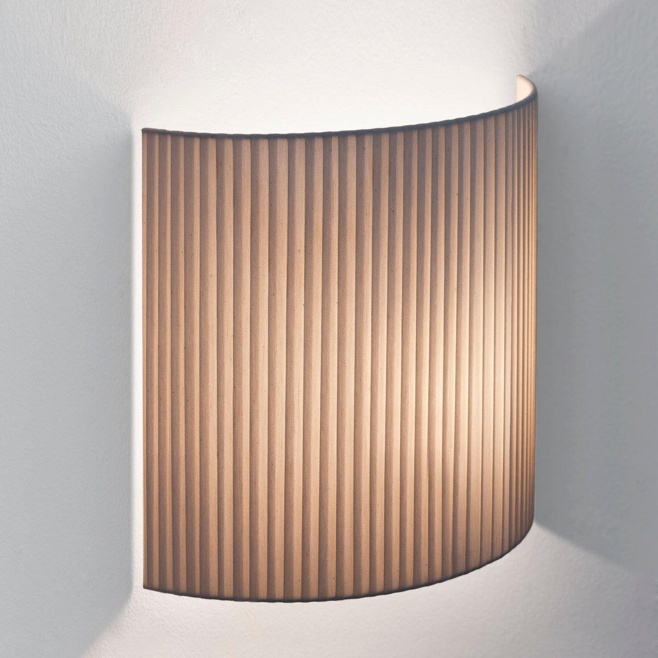 Comodín Wall Lamp