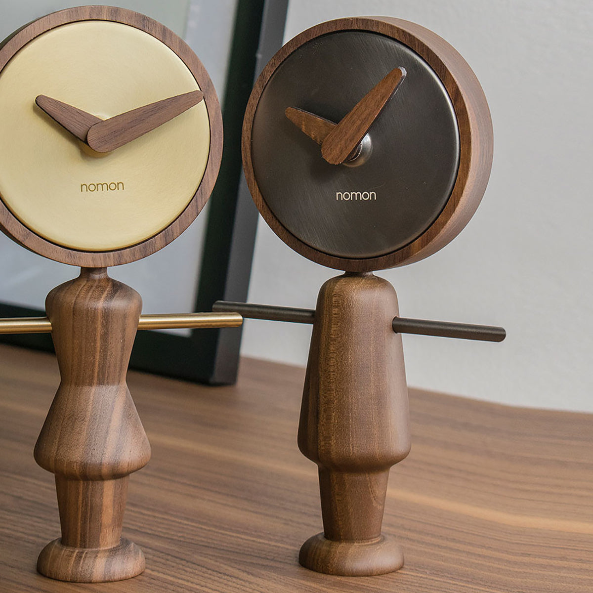 Nena Table Clock