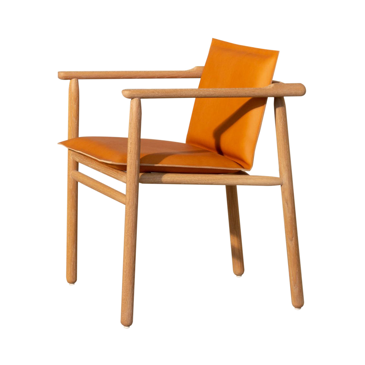 Igman Chair: With Armrest + Oiled Oak + Cognac Saddle Leather