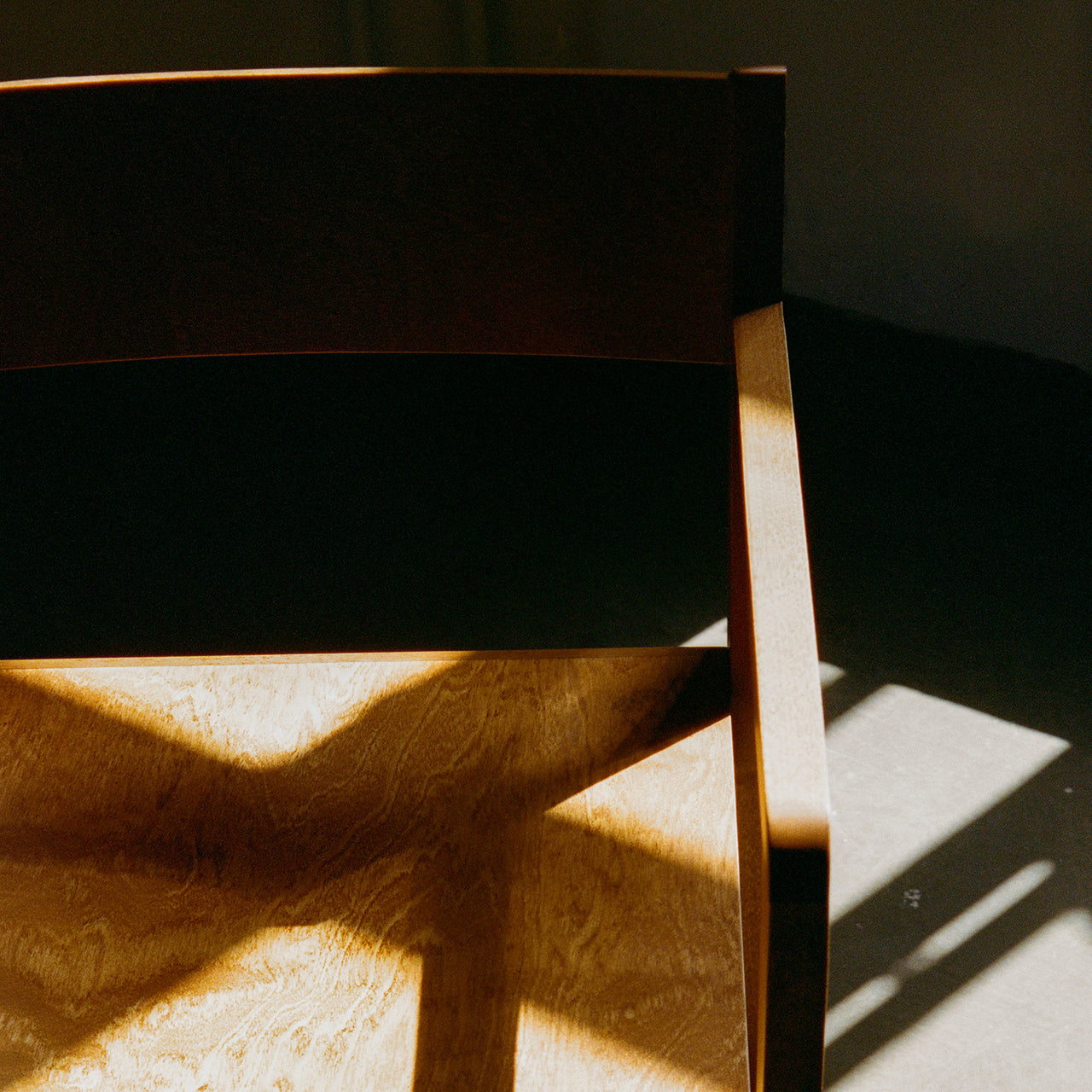 01 Arm Chair + DI