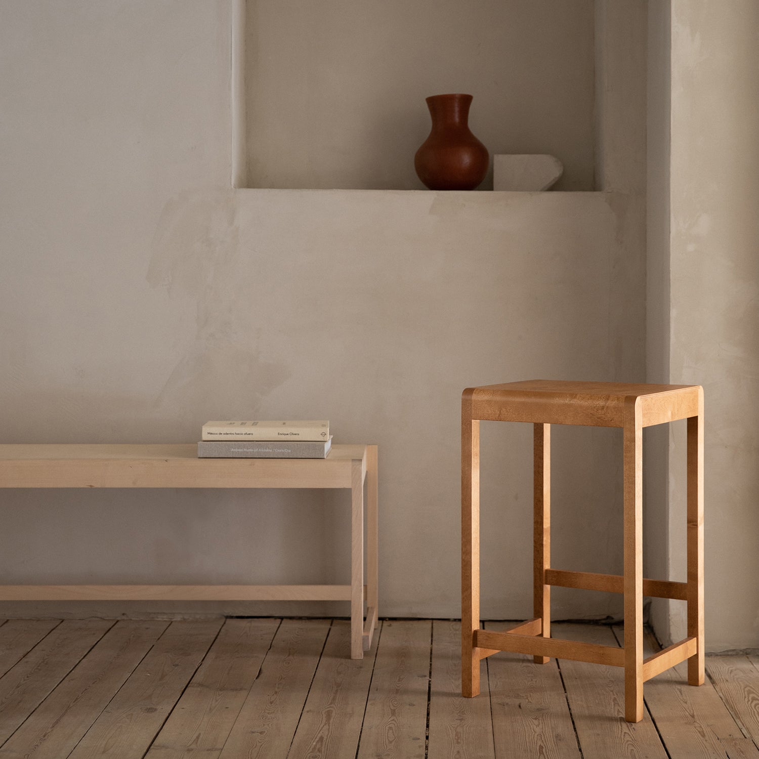 01 Bar + Counter Stool: LS