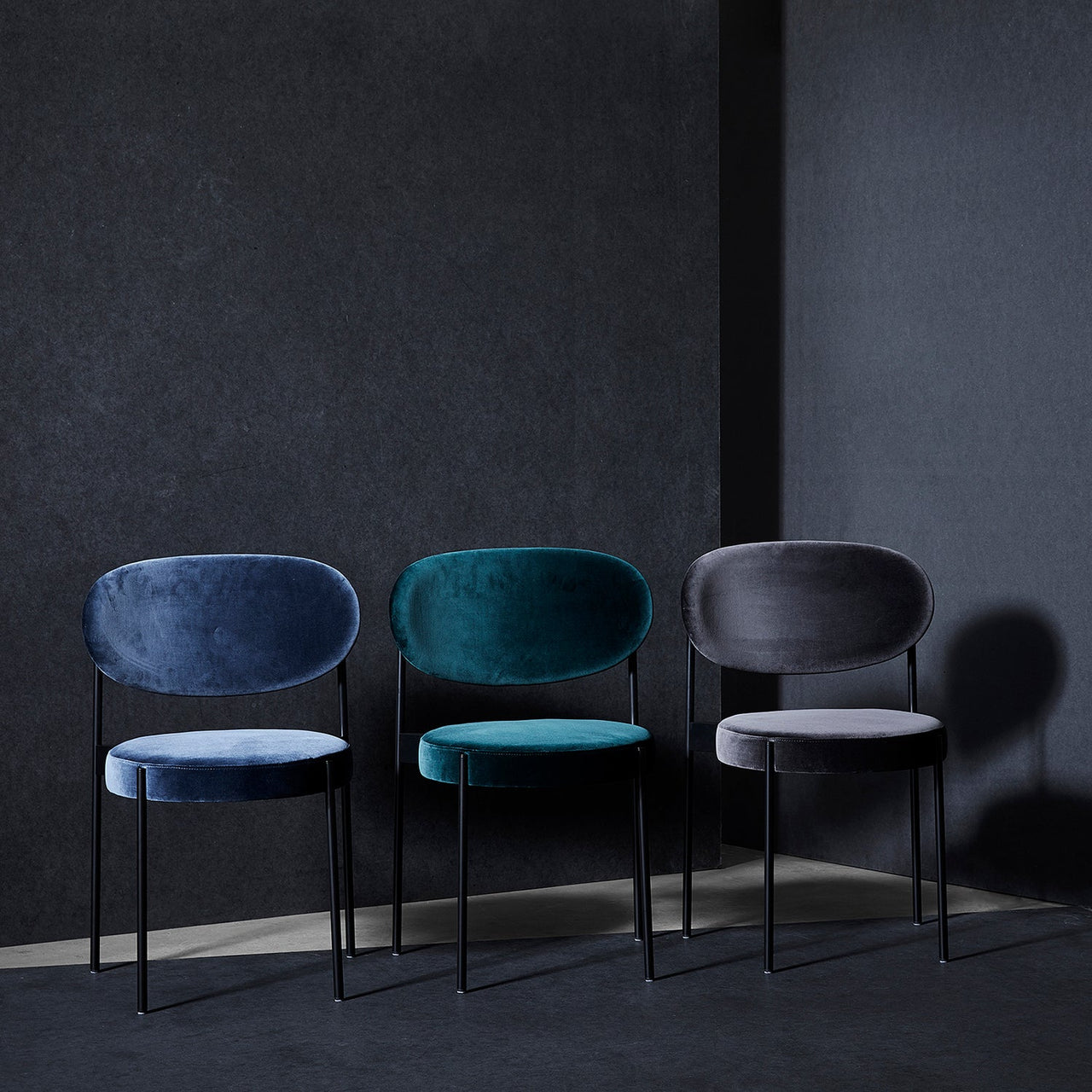 Series 430 Chair: Stacking