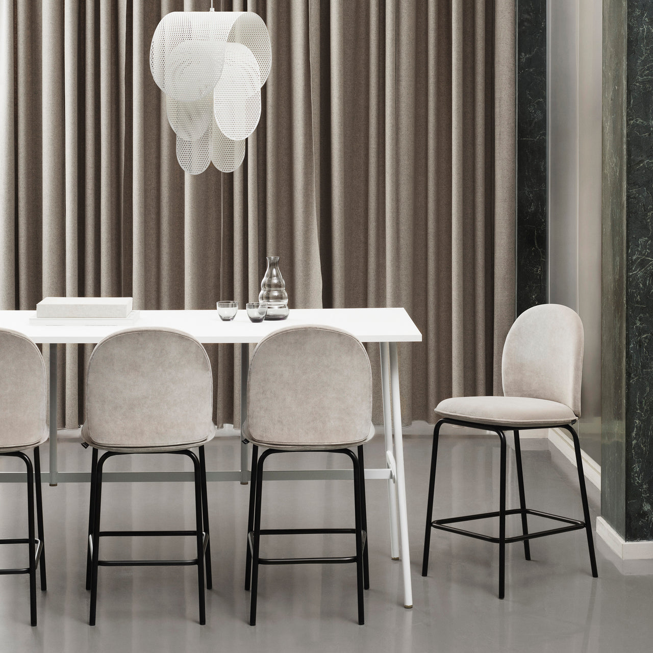 Union Bar Table