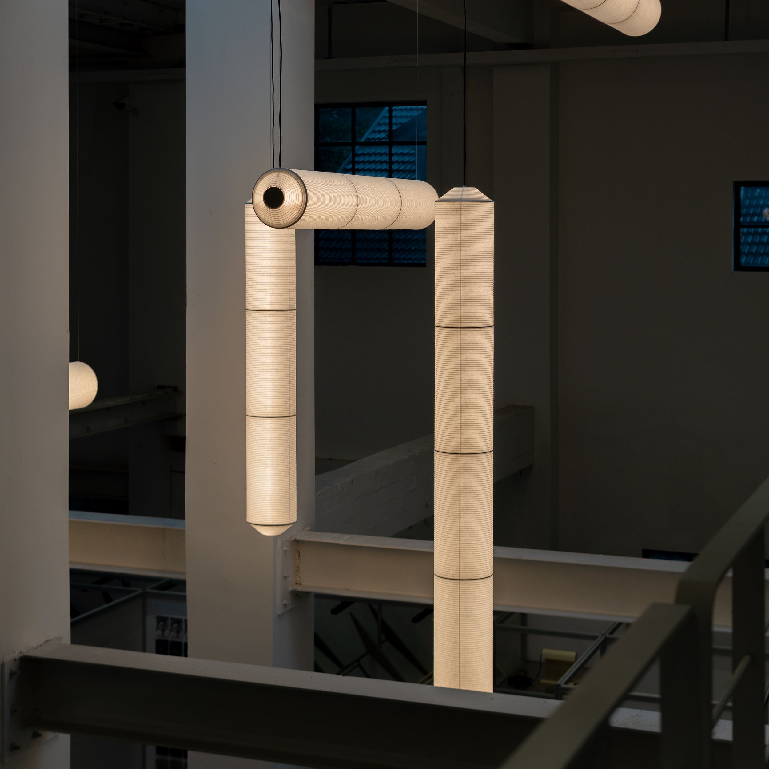 Tekiò Vertical Pendant Lamp