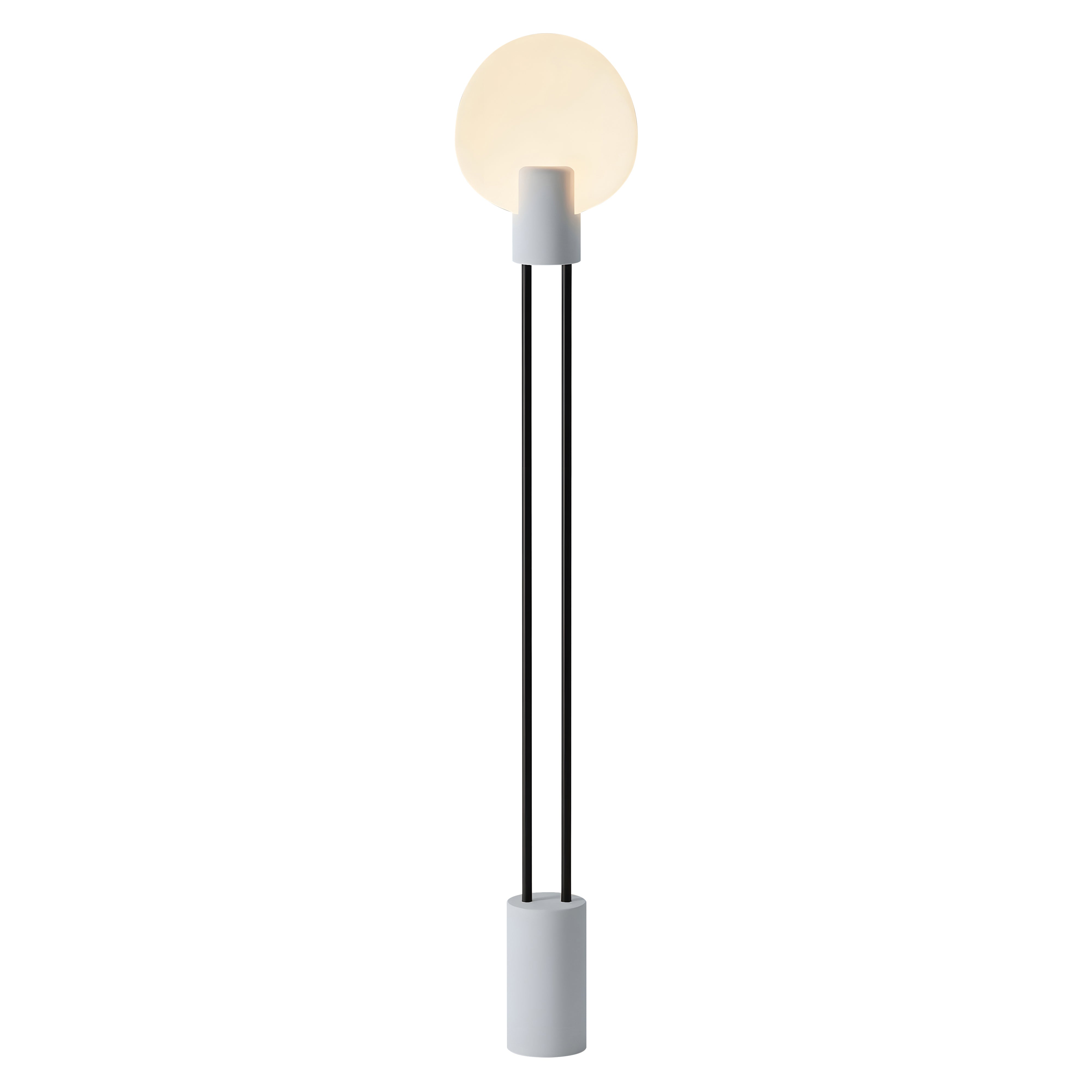 Pavone Floor Light: Mist + Black