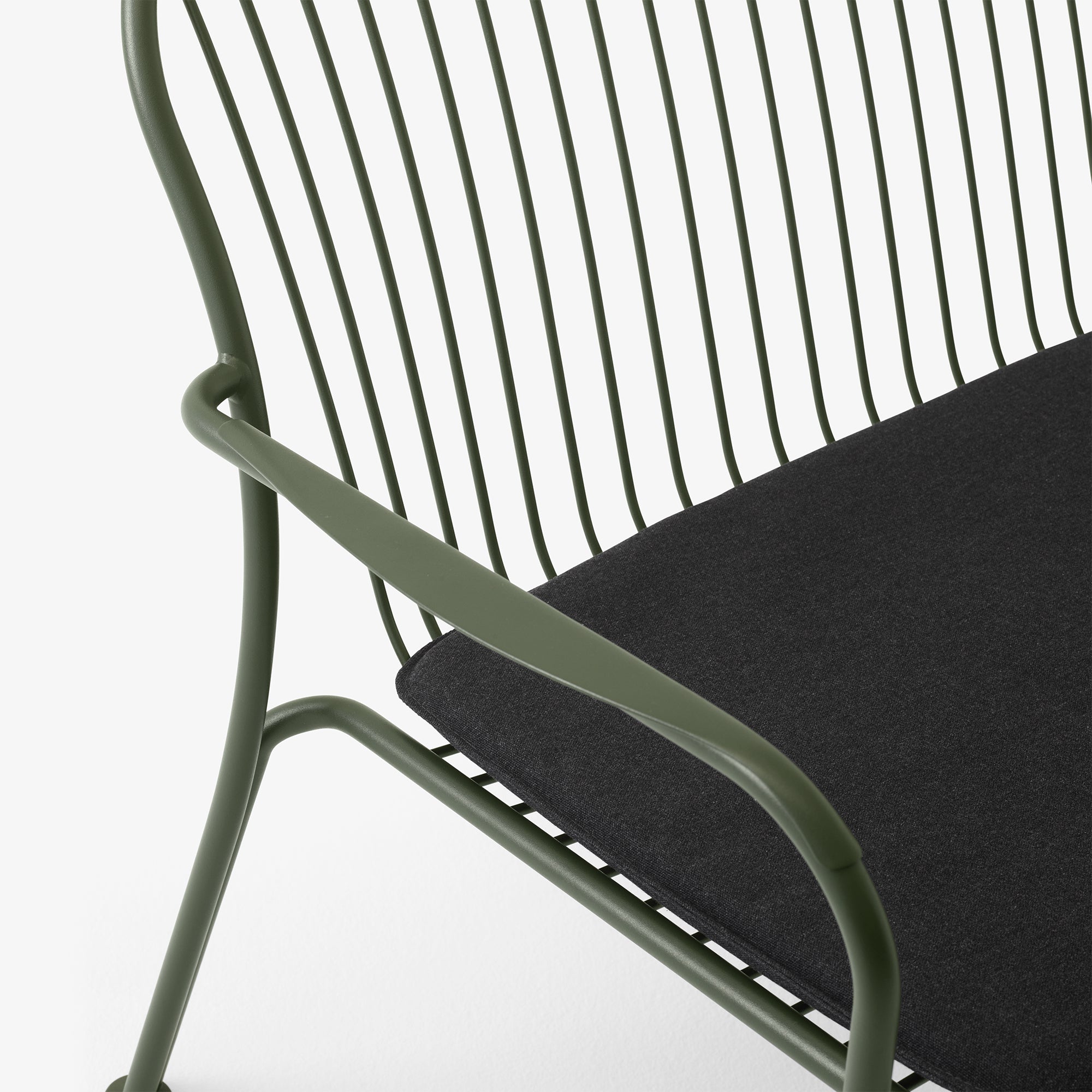 Thorvald SC110 Outdoor Lounge Sofa with Seatpad
