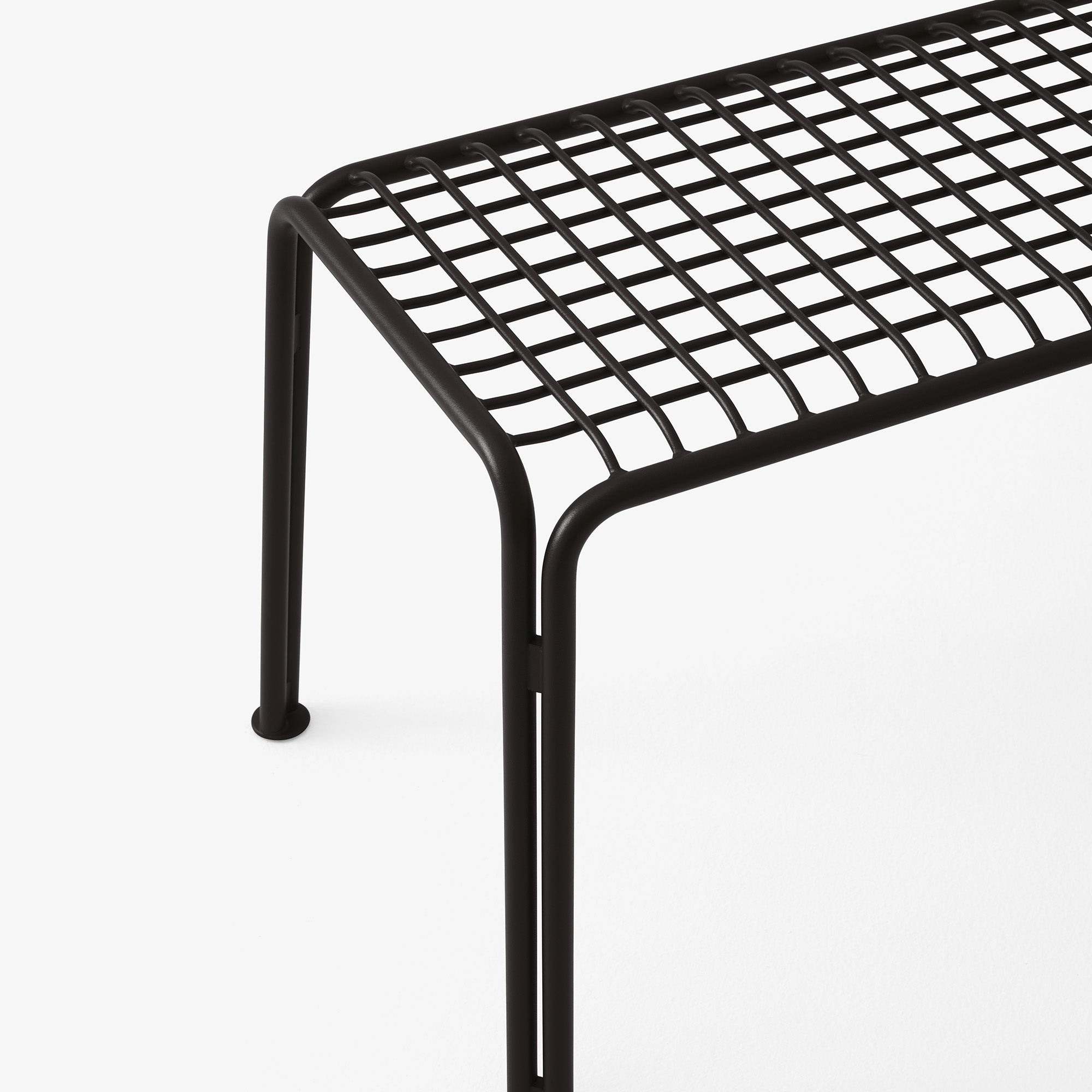Thorvald SC112 Outdoor Bench
