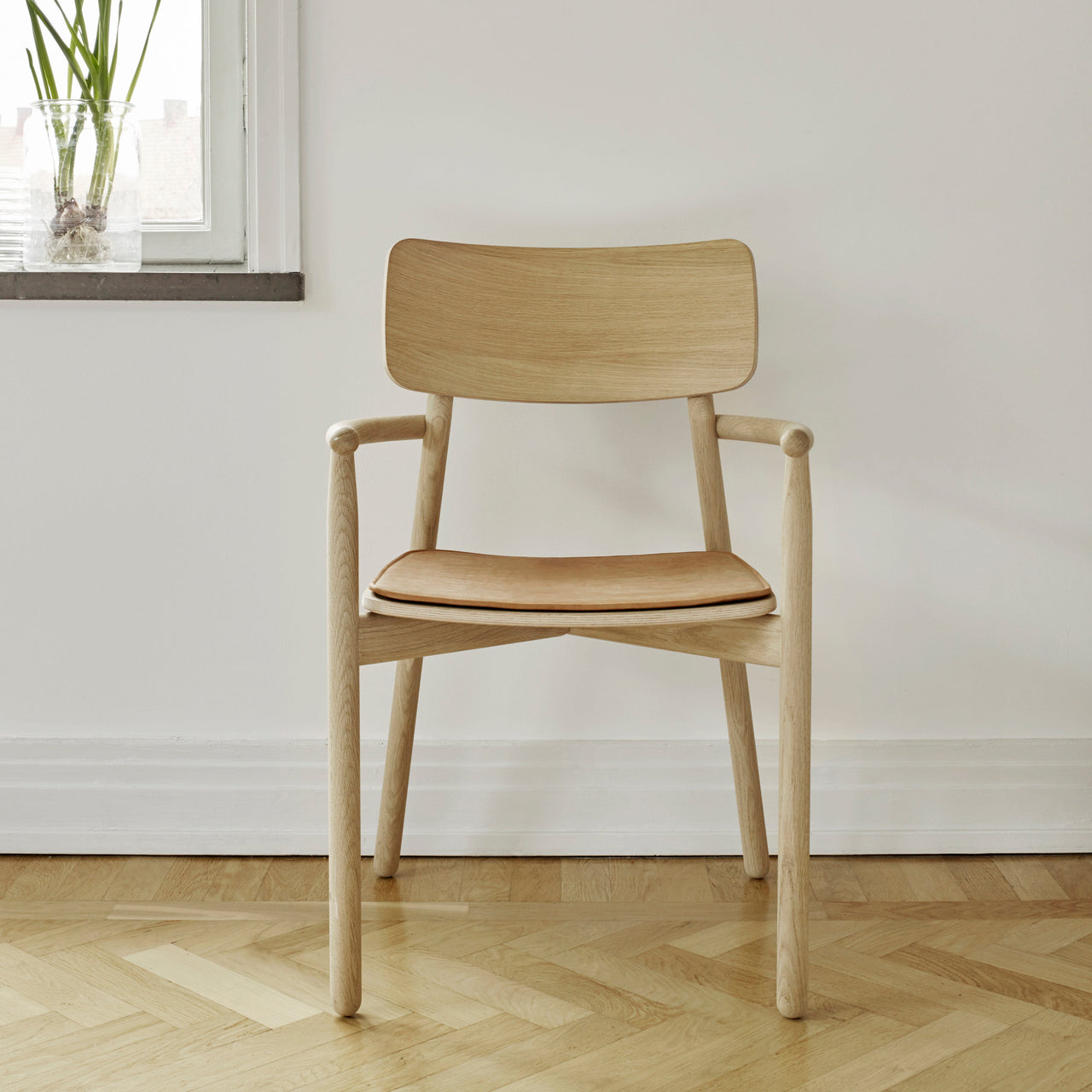 Hven Armchair