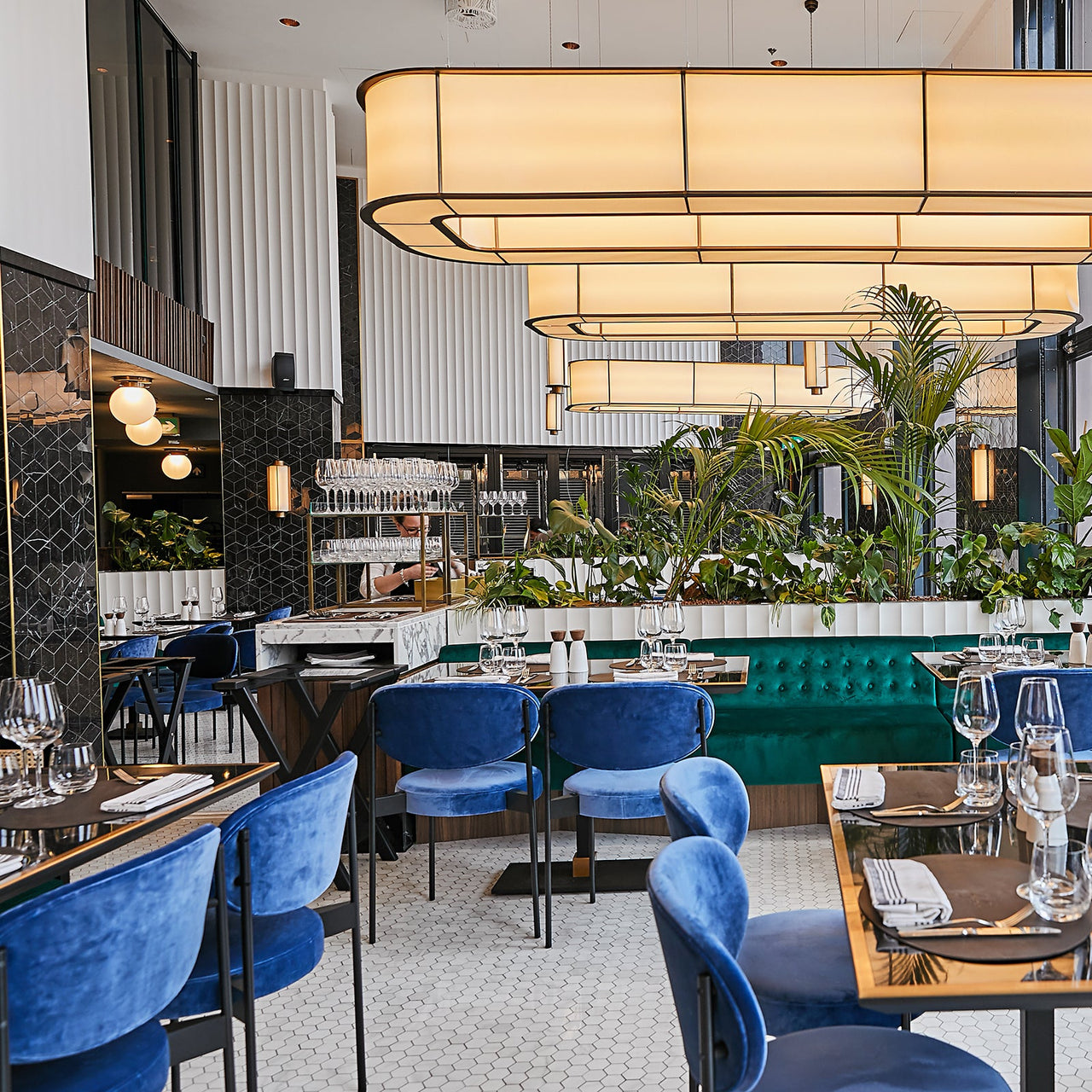 Series 430 Chair: Stacking