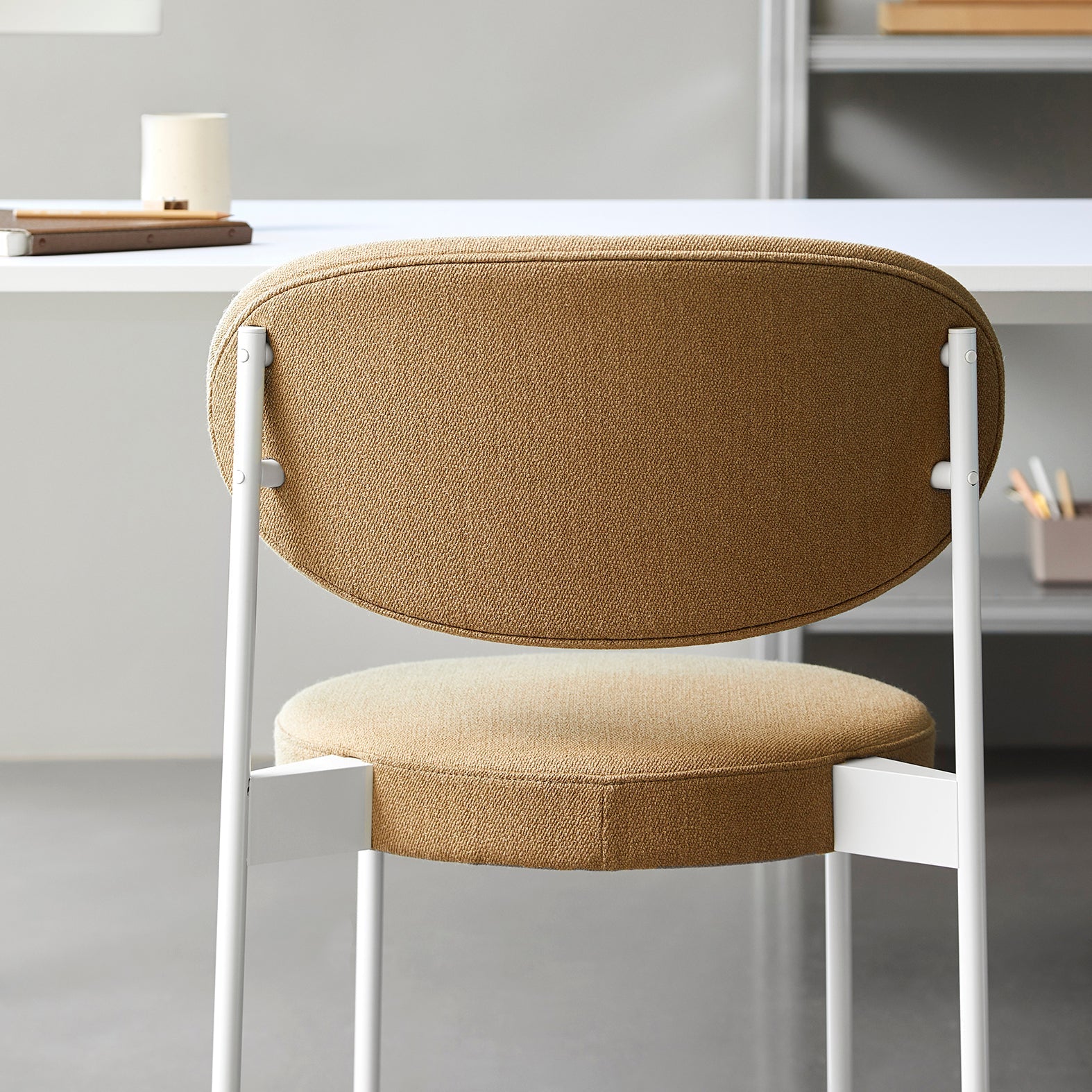 Series 430 Chair: Stacking