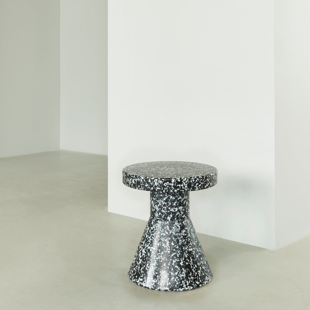 Bit Stool: Cone