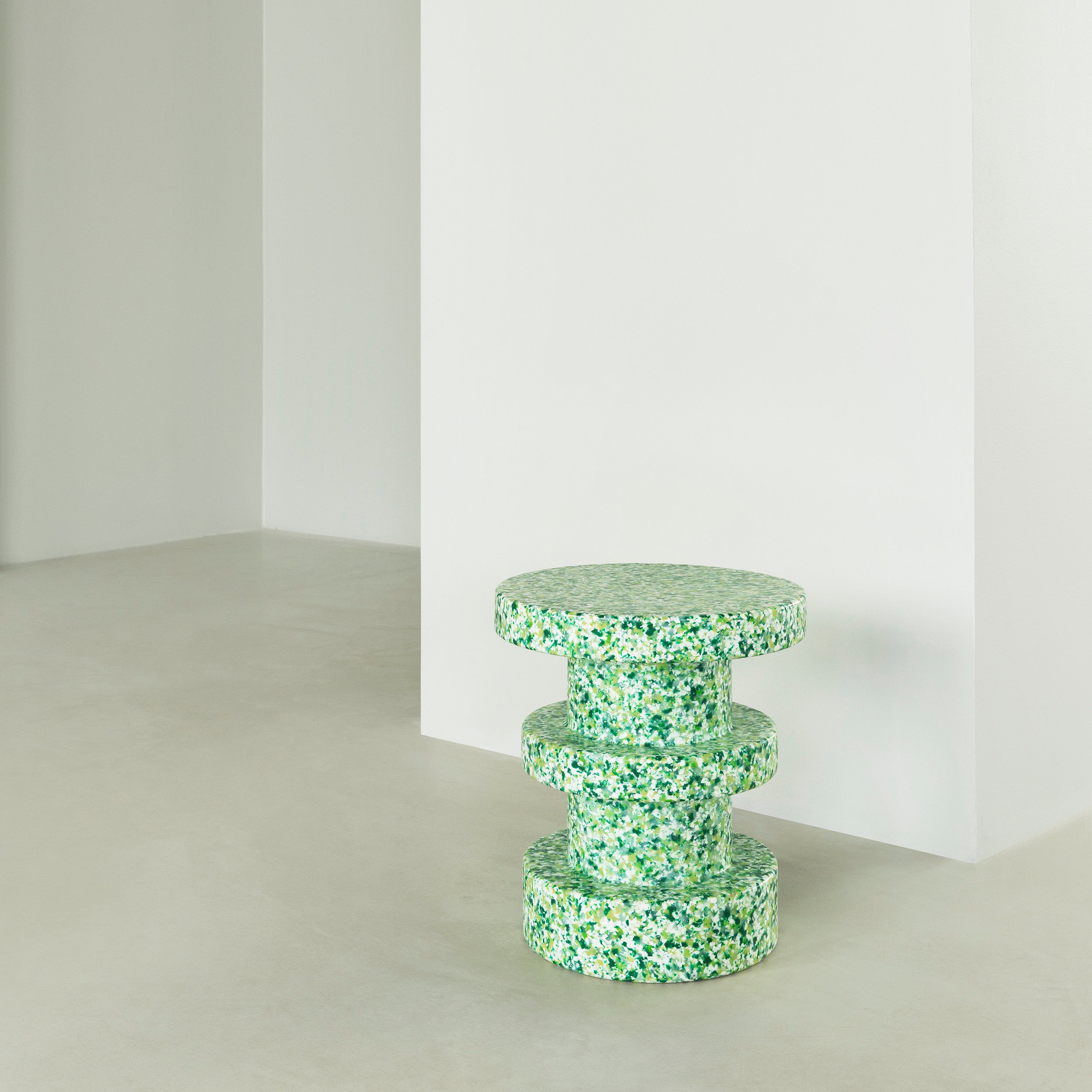 Bit Stool: Stacking