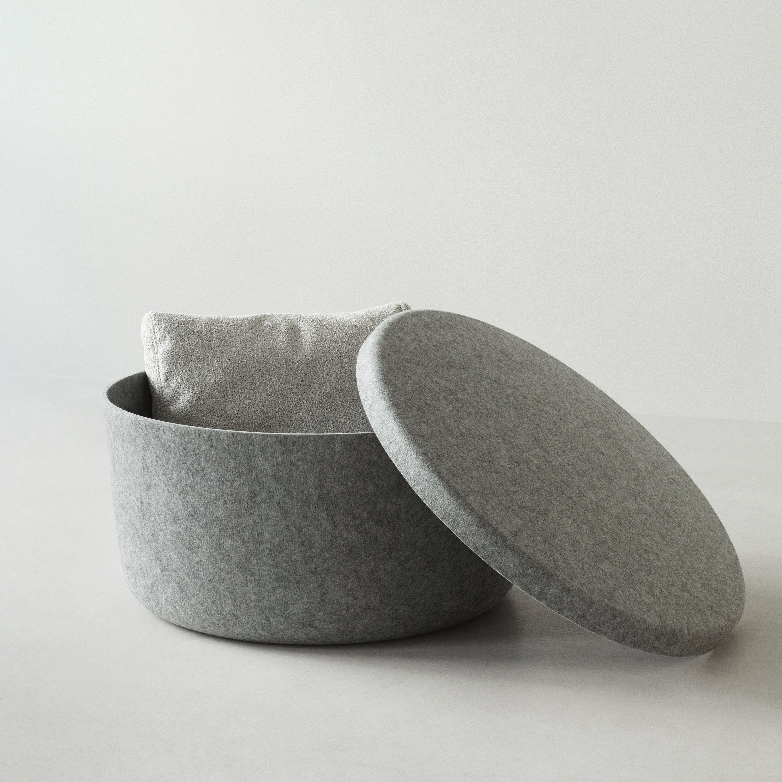 Hide Storage Pouf